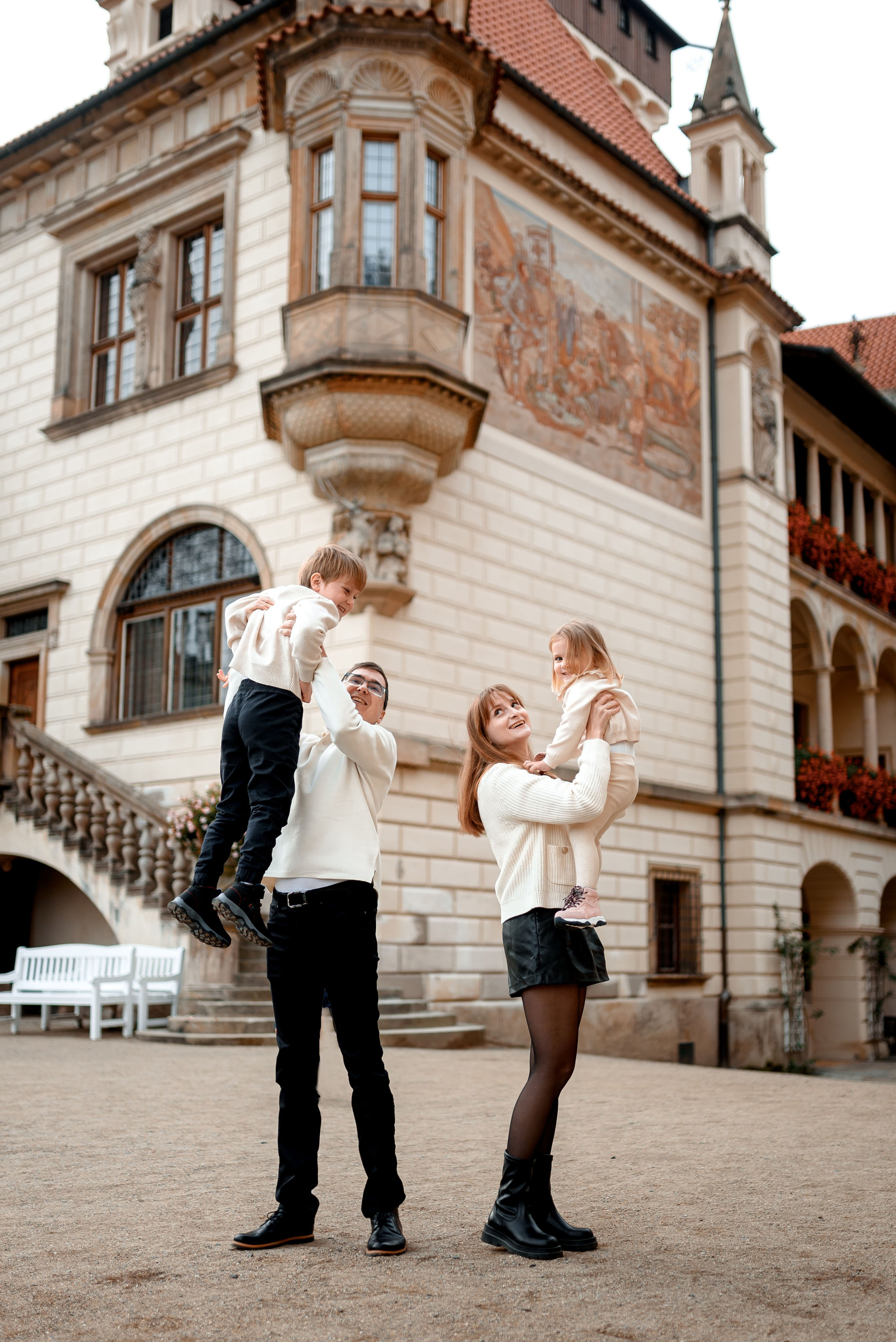 Autumn 2024. Wedding and family photographer