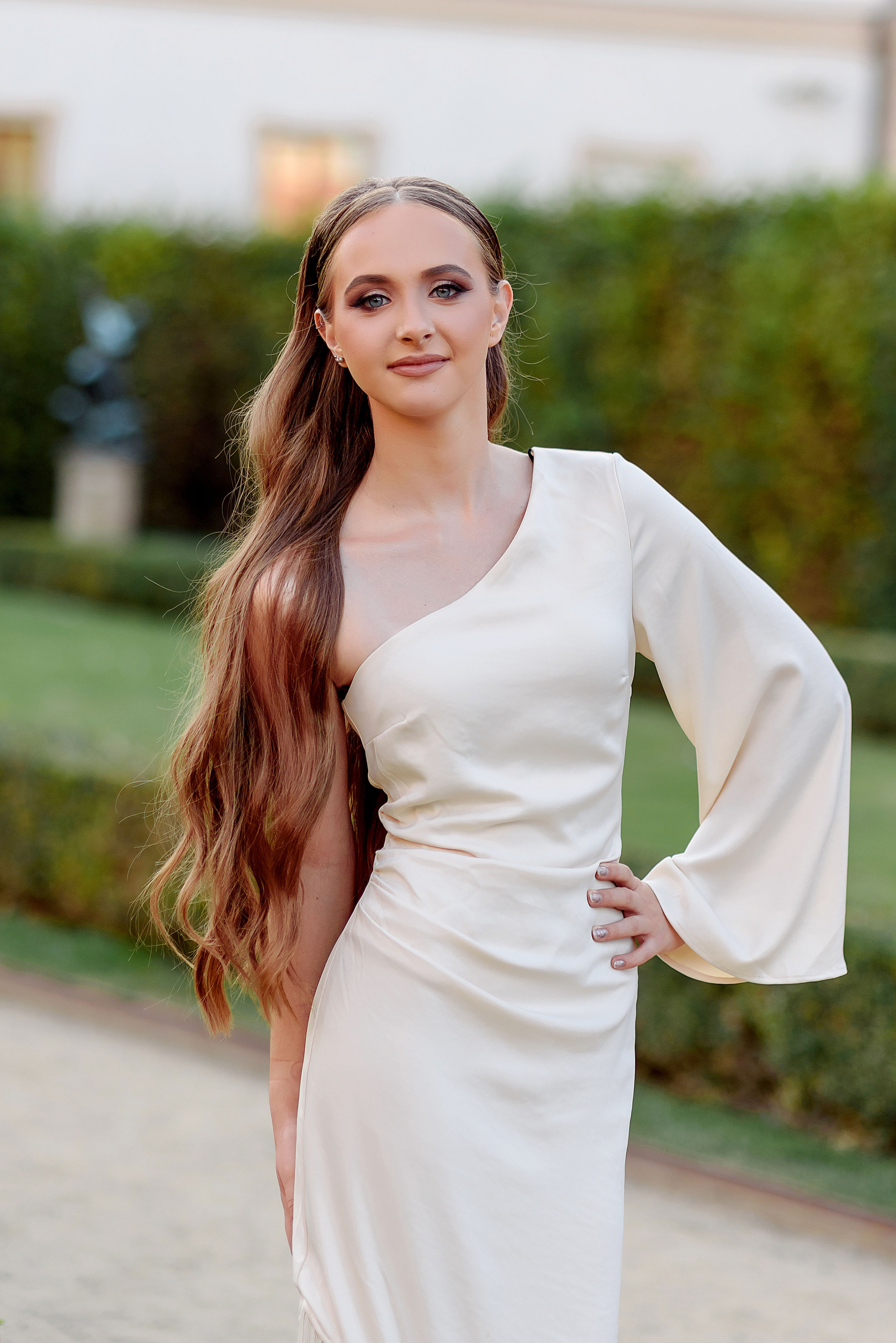 Dasha. Wedding and family photographer