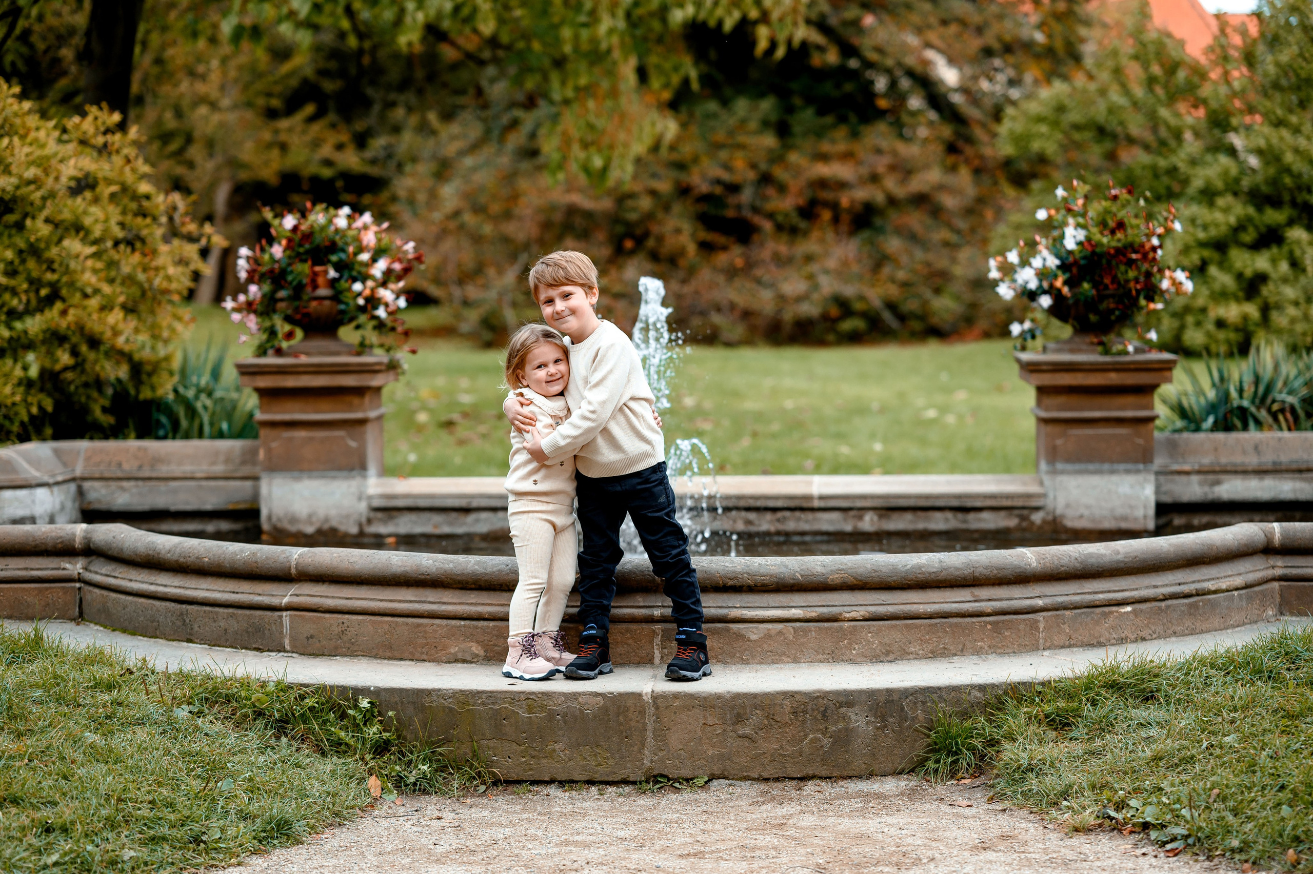 Autumn 2024. Wedding and family photographer