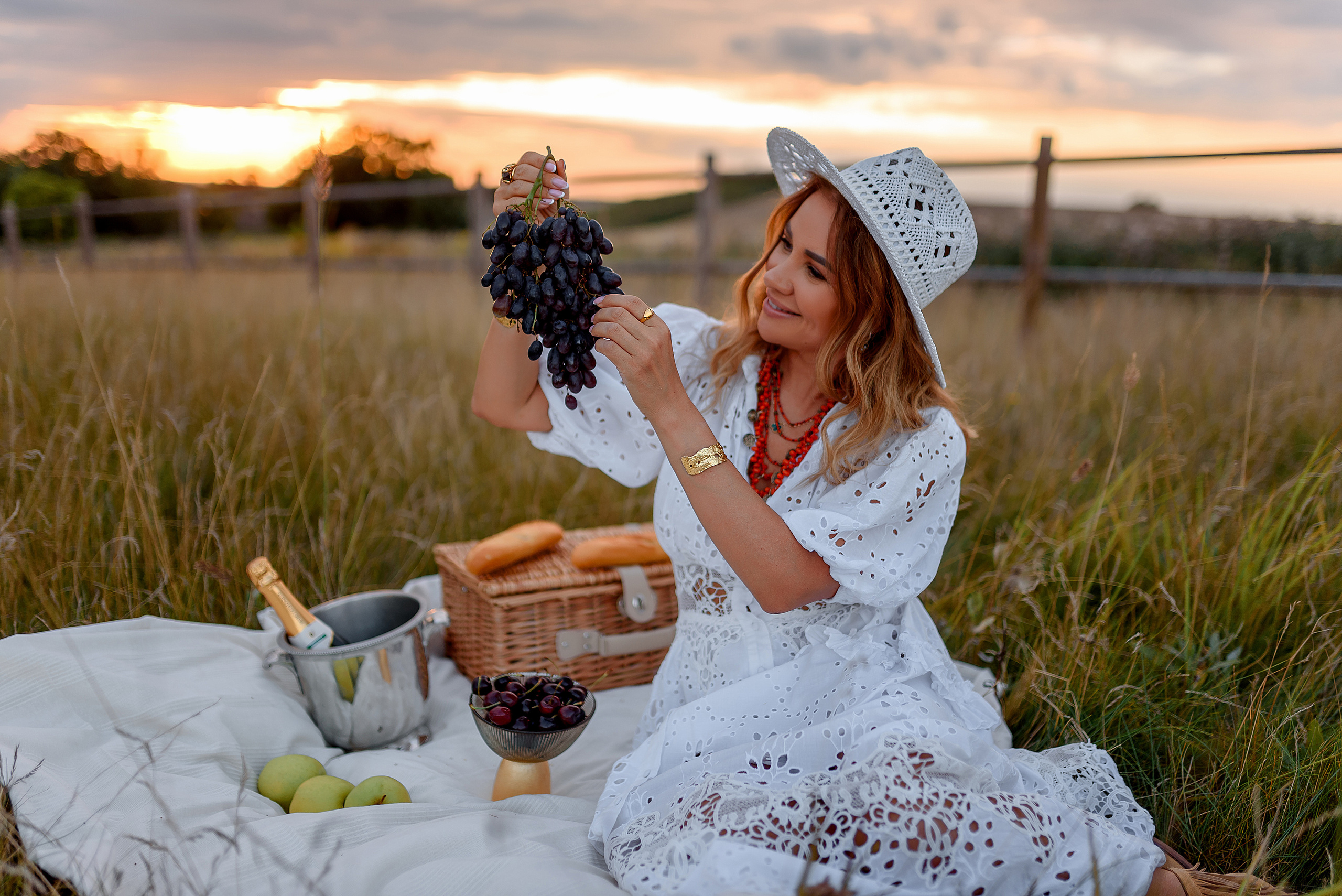 Uliana. Wedding and family photographer