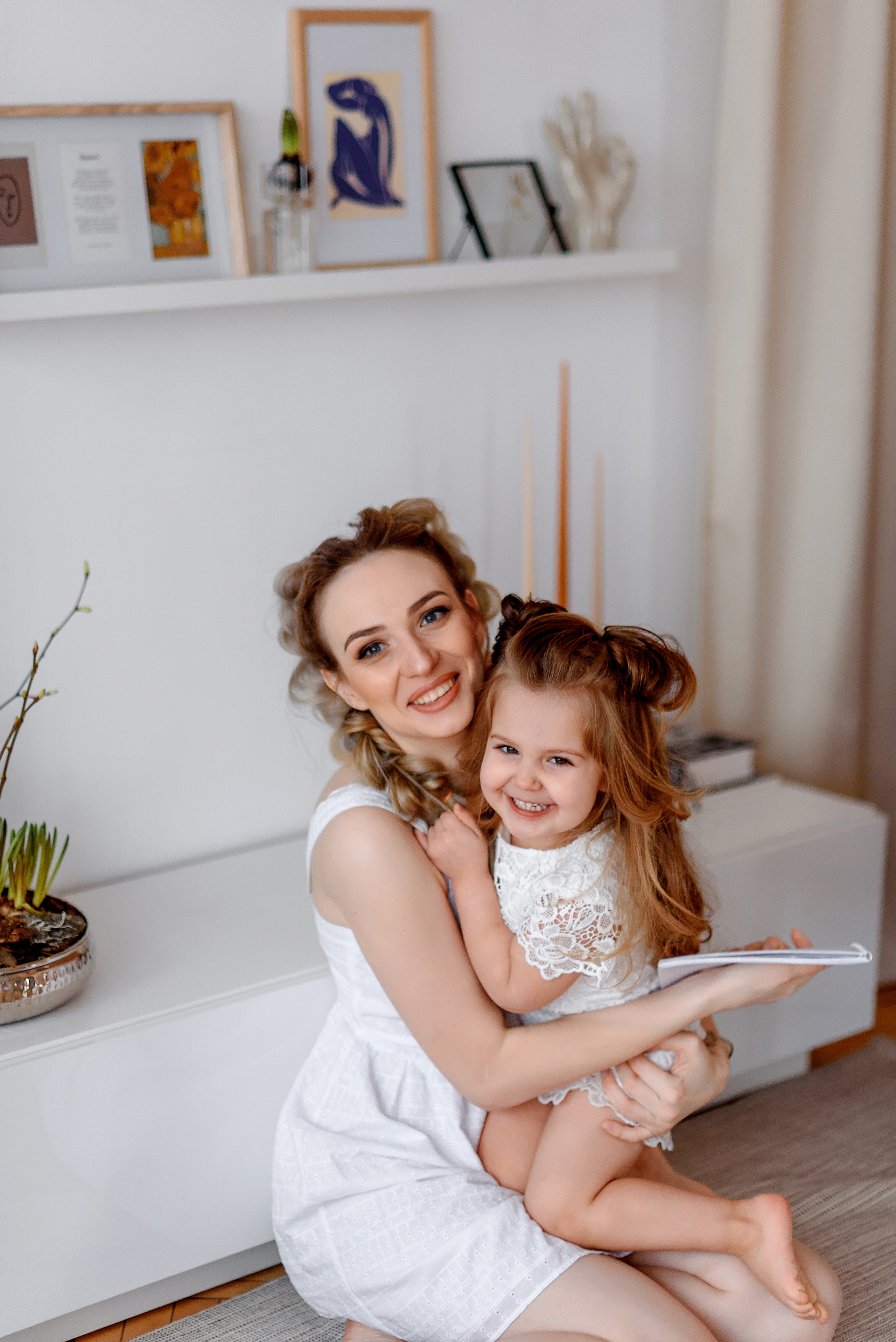 Для контента. Wedding and family photographer