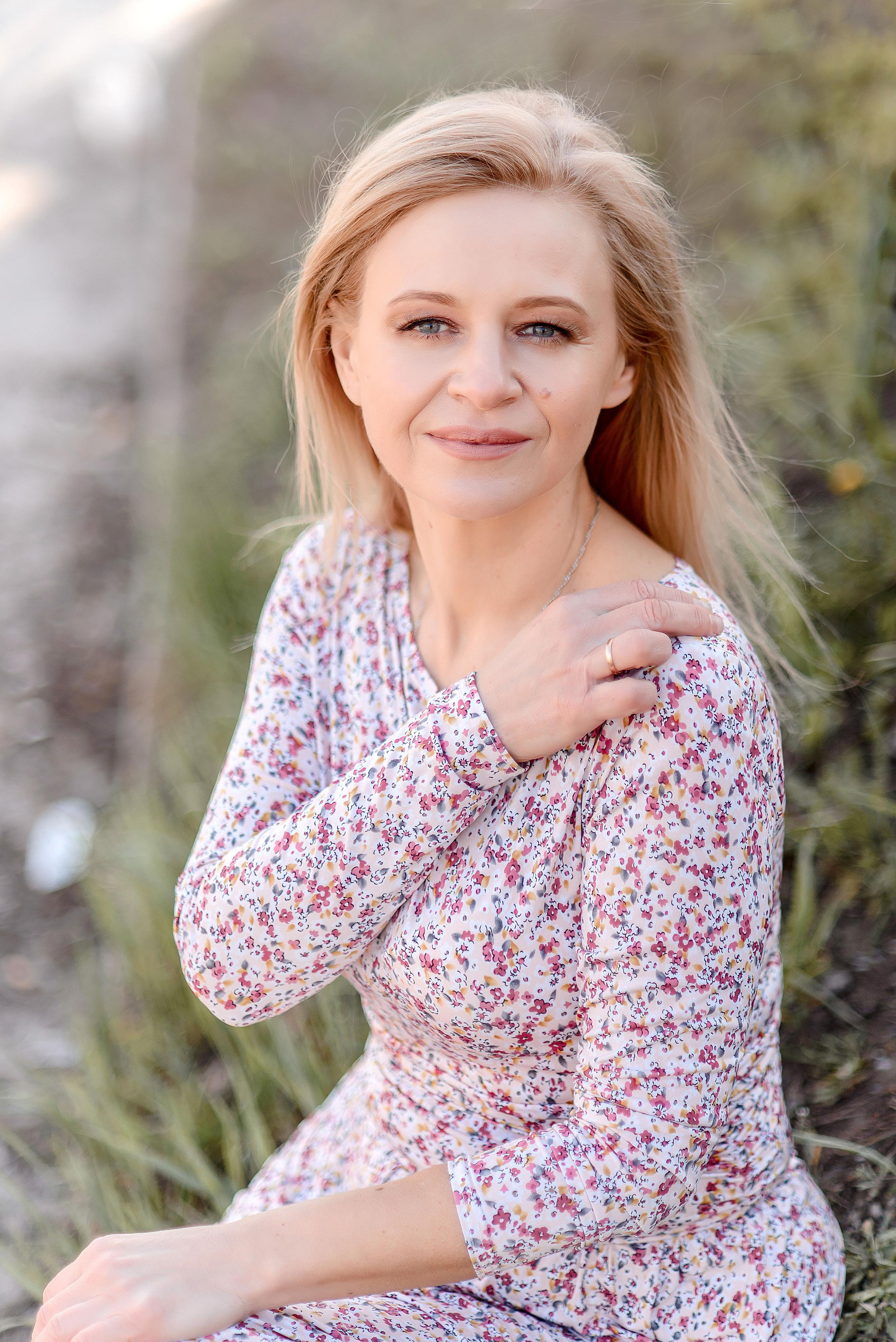 Весна, цветение. Wedding and family photographer