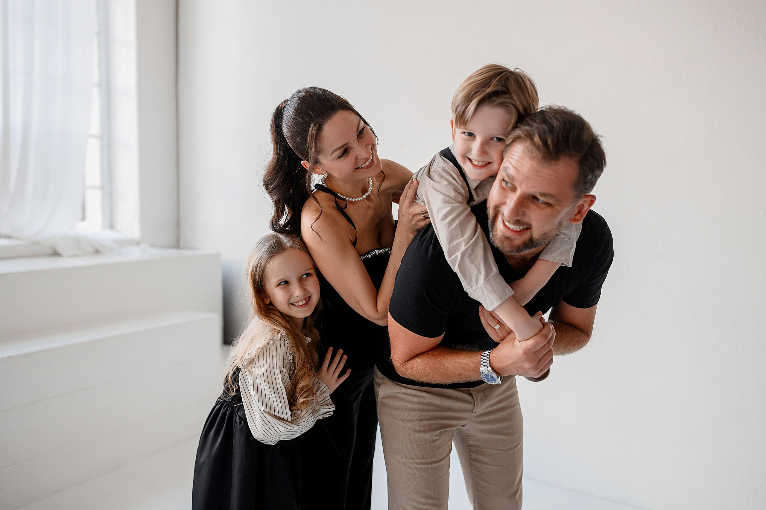 March 2025. Wedding and family photographer