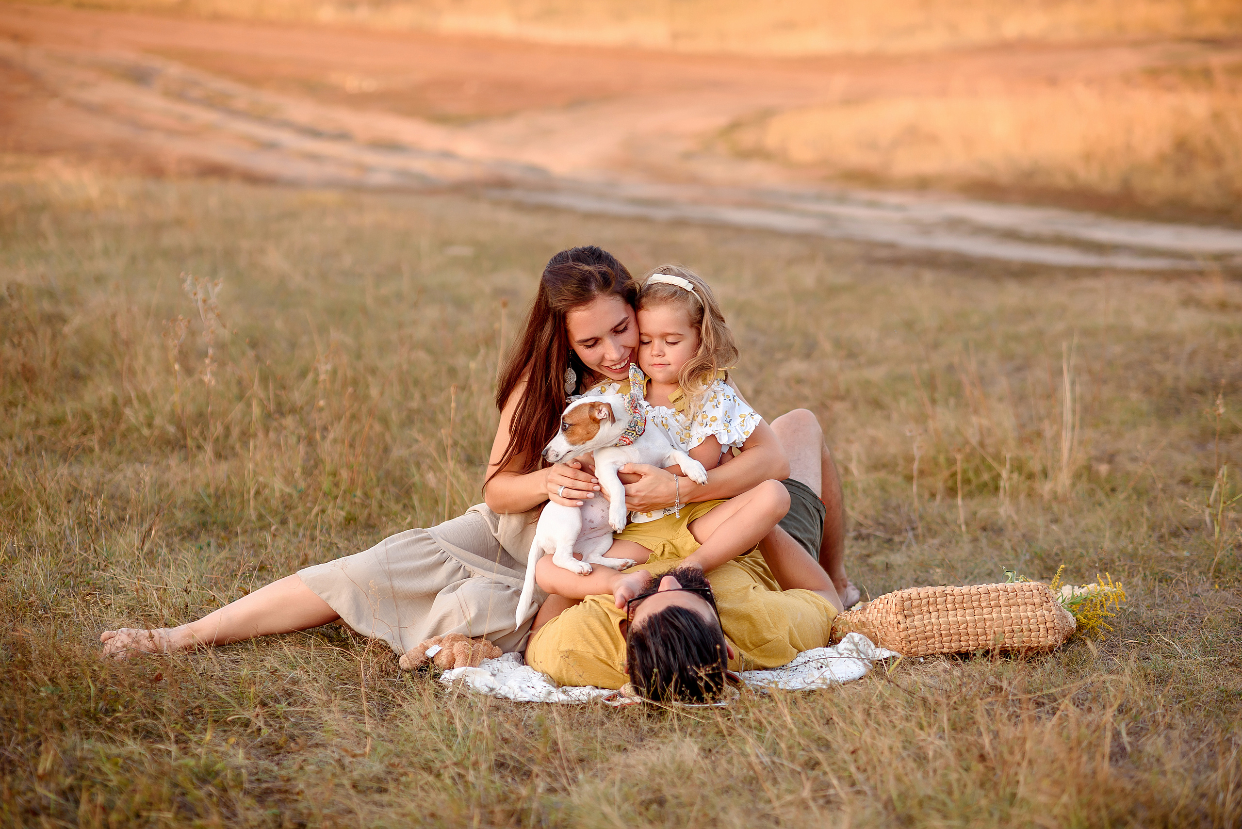 Черкасская лозовая. Wedding and family photographer