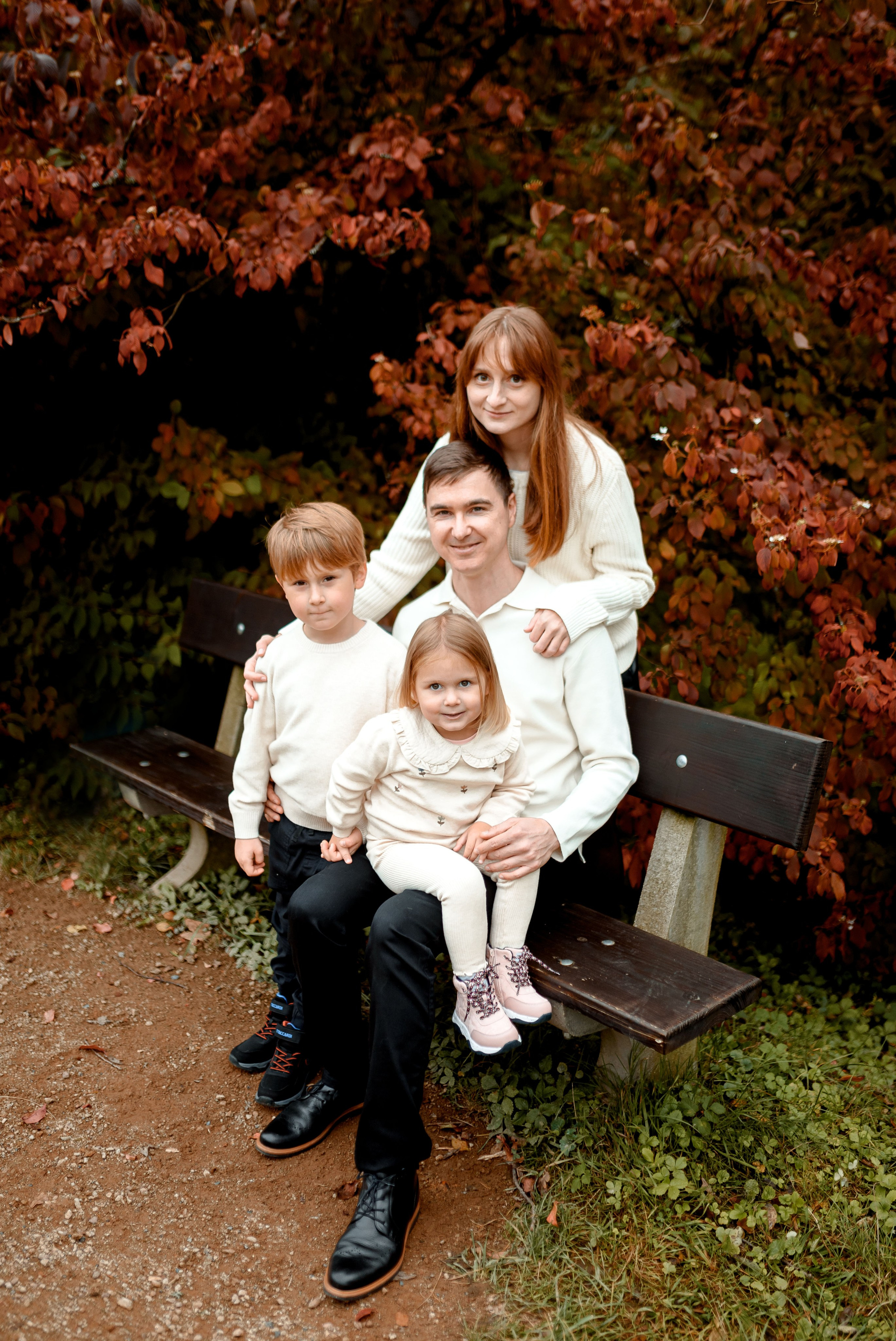 Autumn 2024. Wedding and family photographer