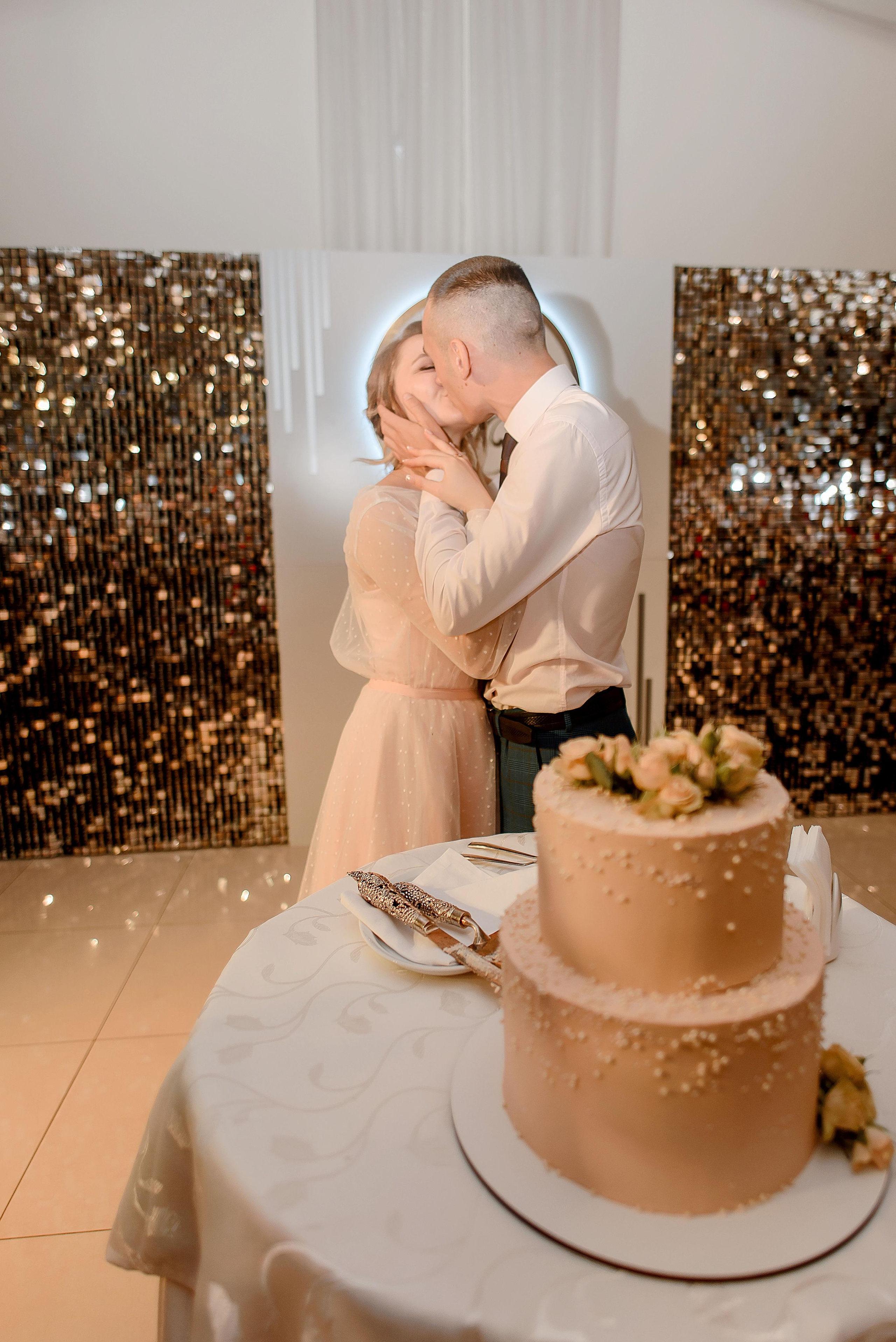 Отель Де Голь и Собор на Гоголя. Wedding and family photographer