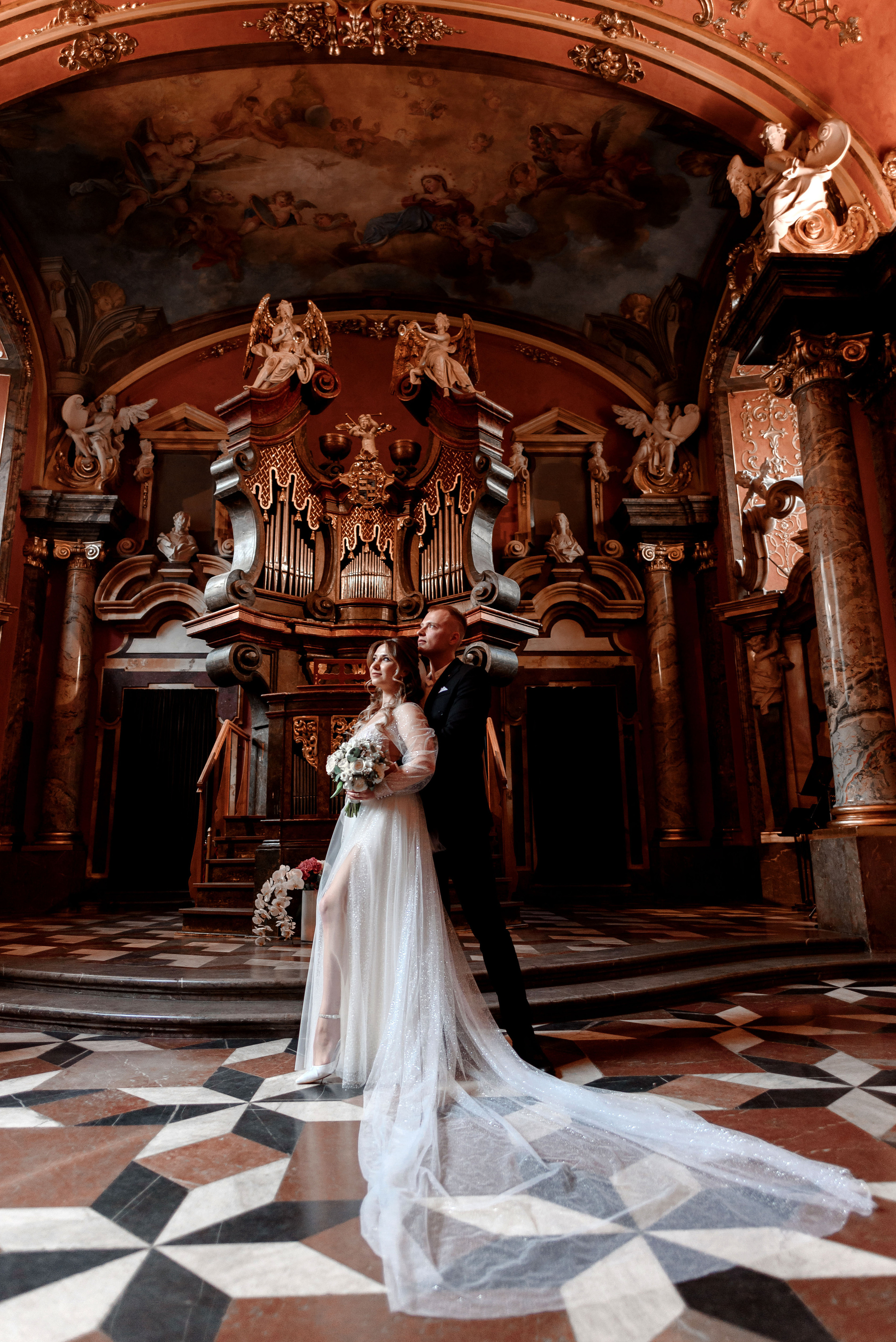 Maxim and Vika. Wedding and family photographer