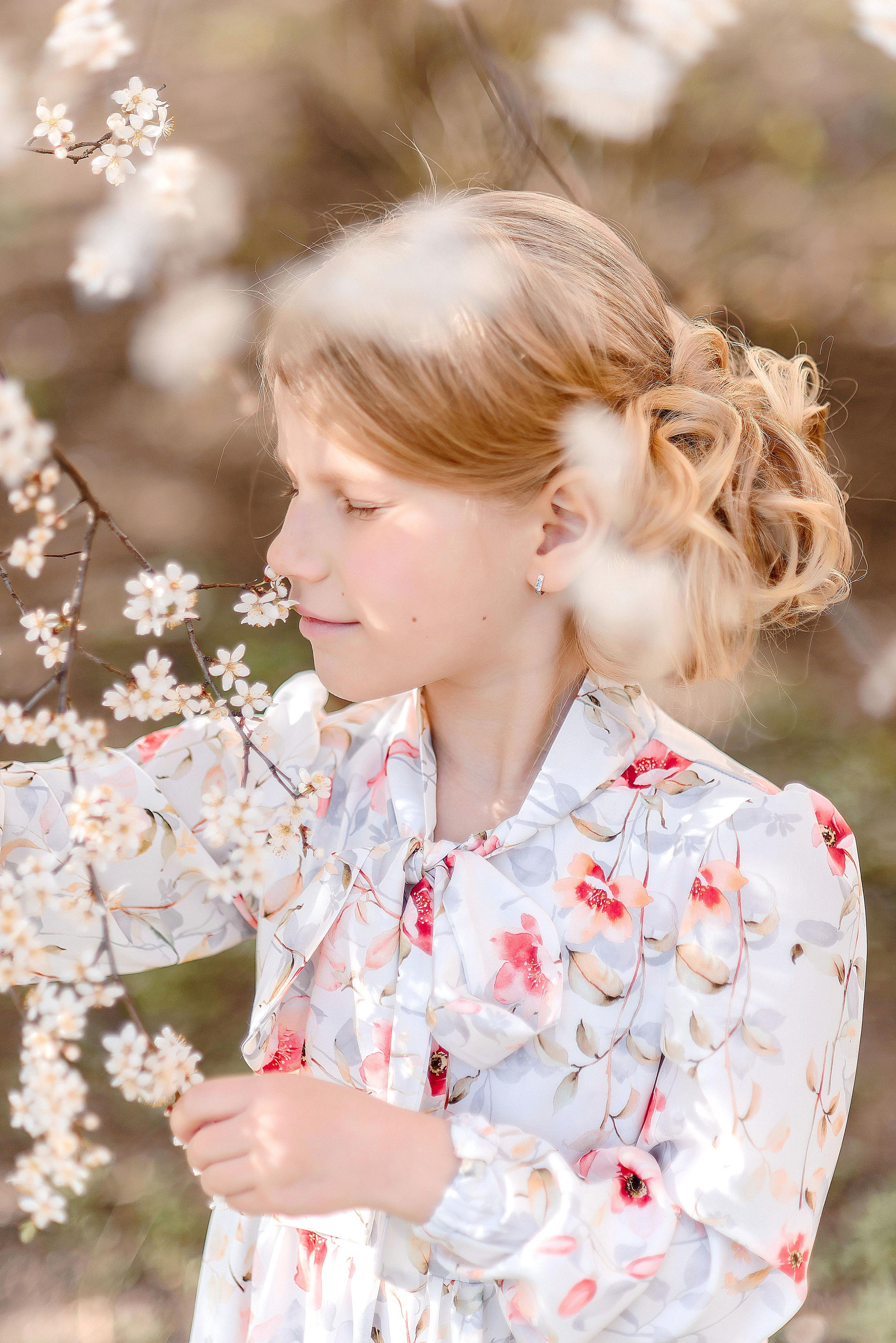 Весна, цветение. Wedding and family photographer