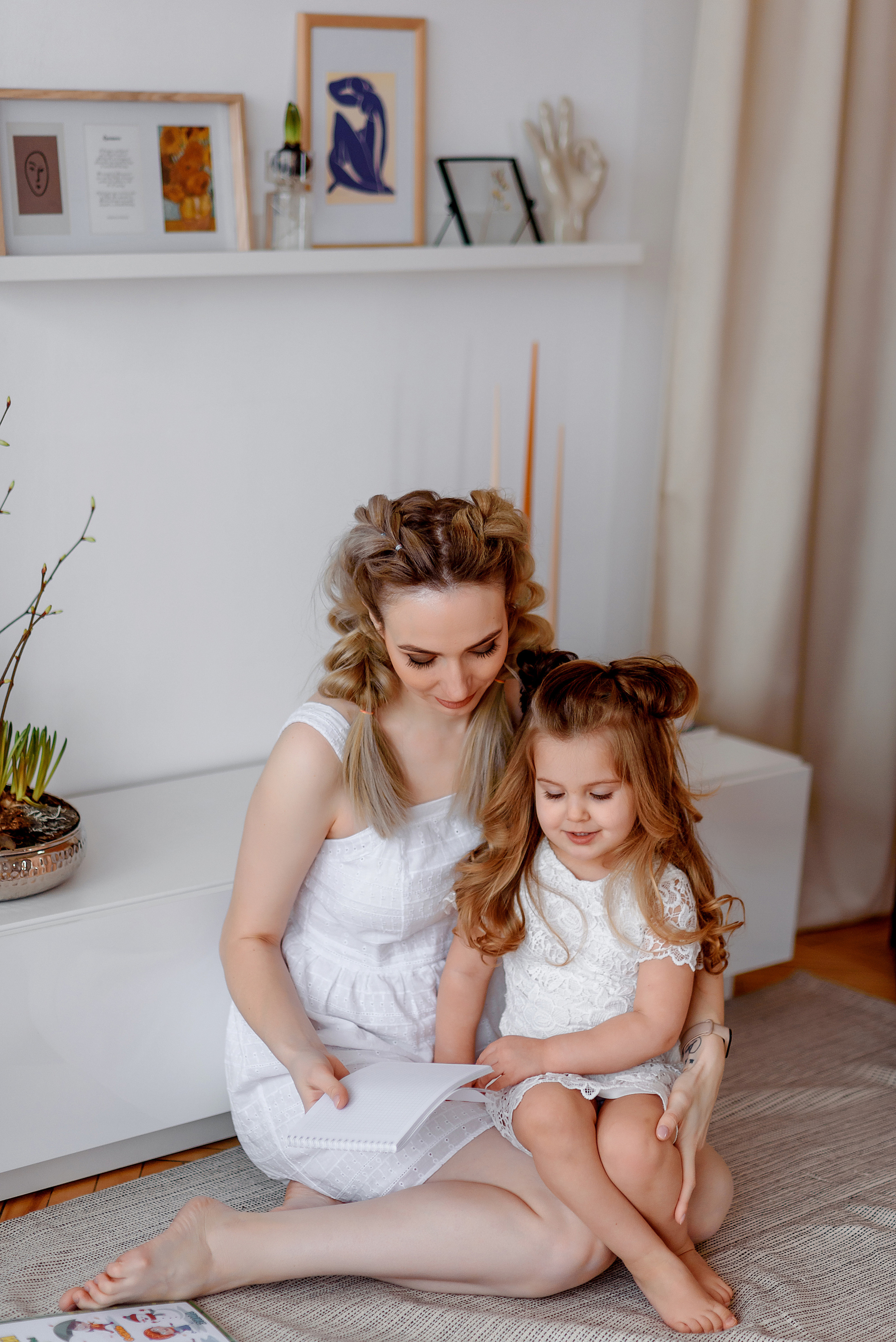 Для контента. Wedding and family photographer