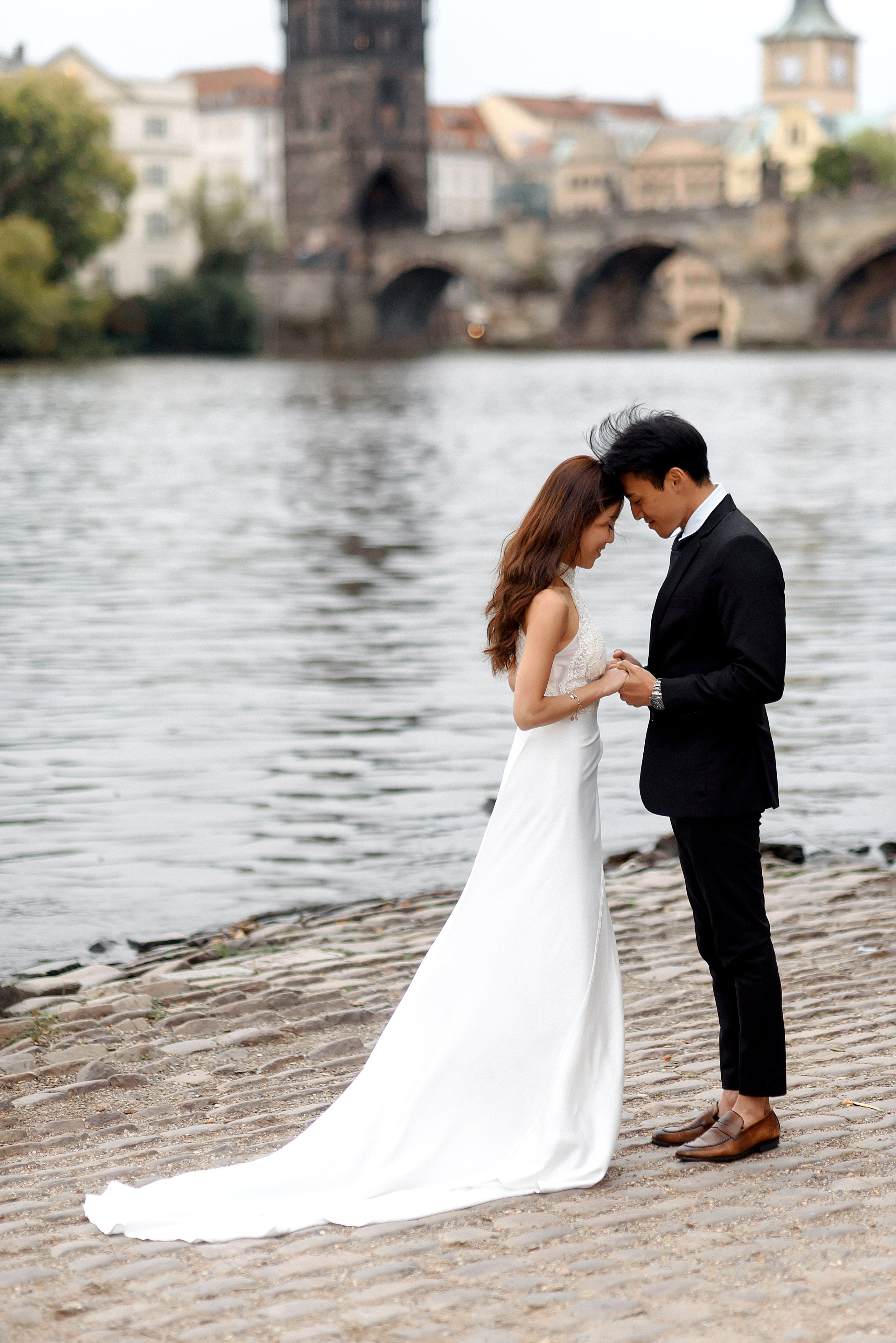 Friends from Singapore. Wedding and family photographer