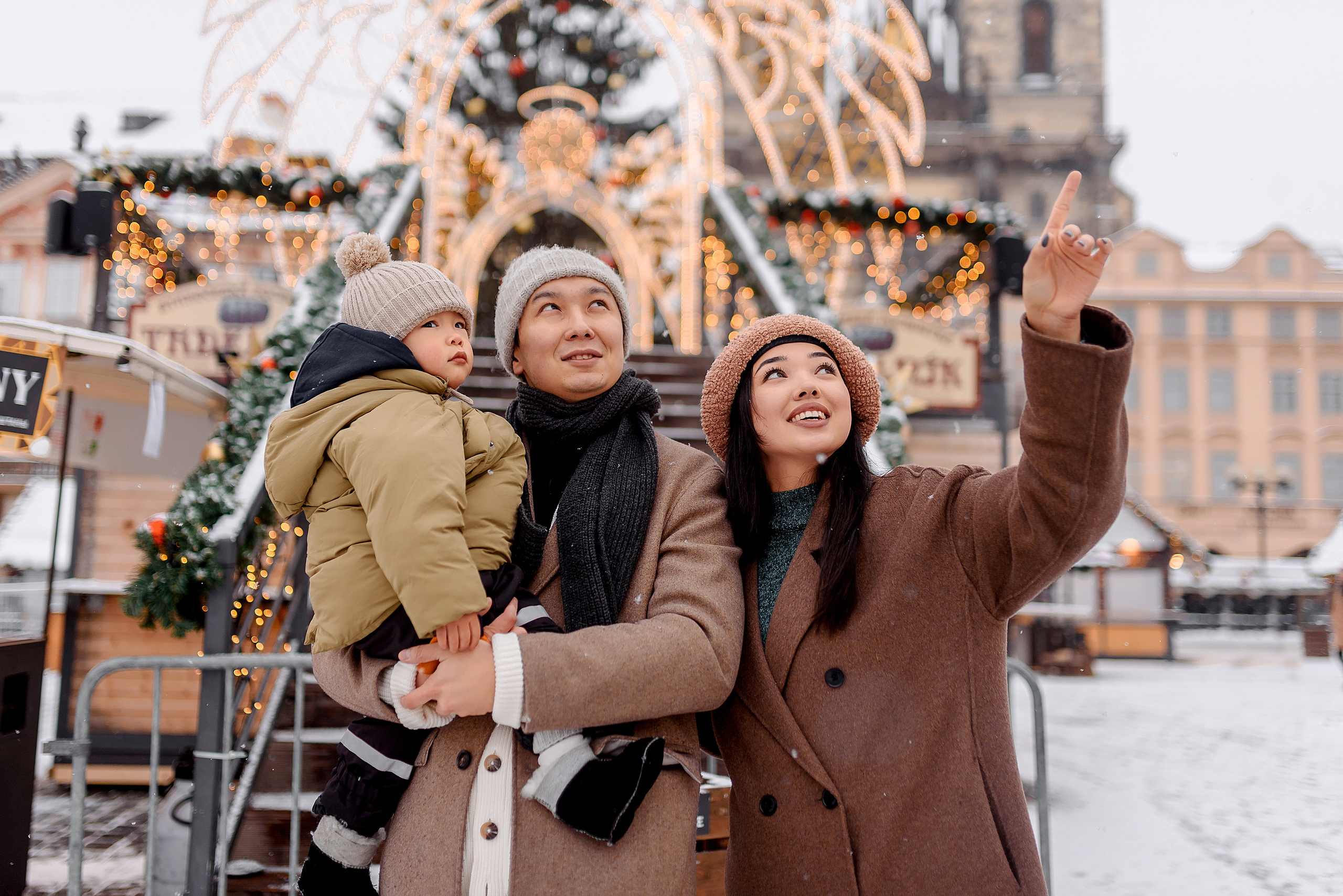 Christmas in Prague. Wedding and family photographer
