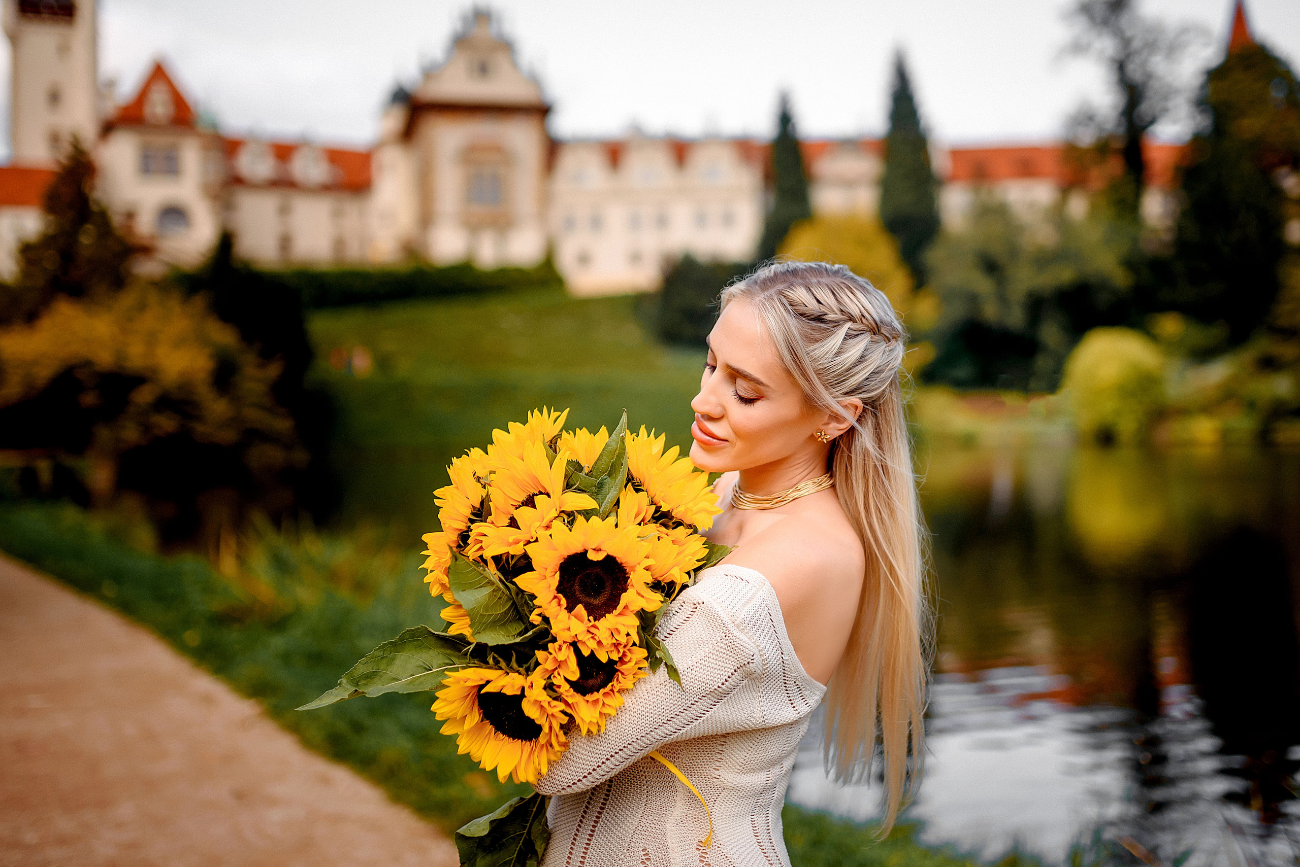 Pregnancy. Wedding and family photographer