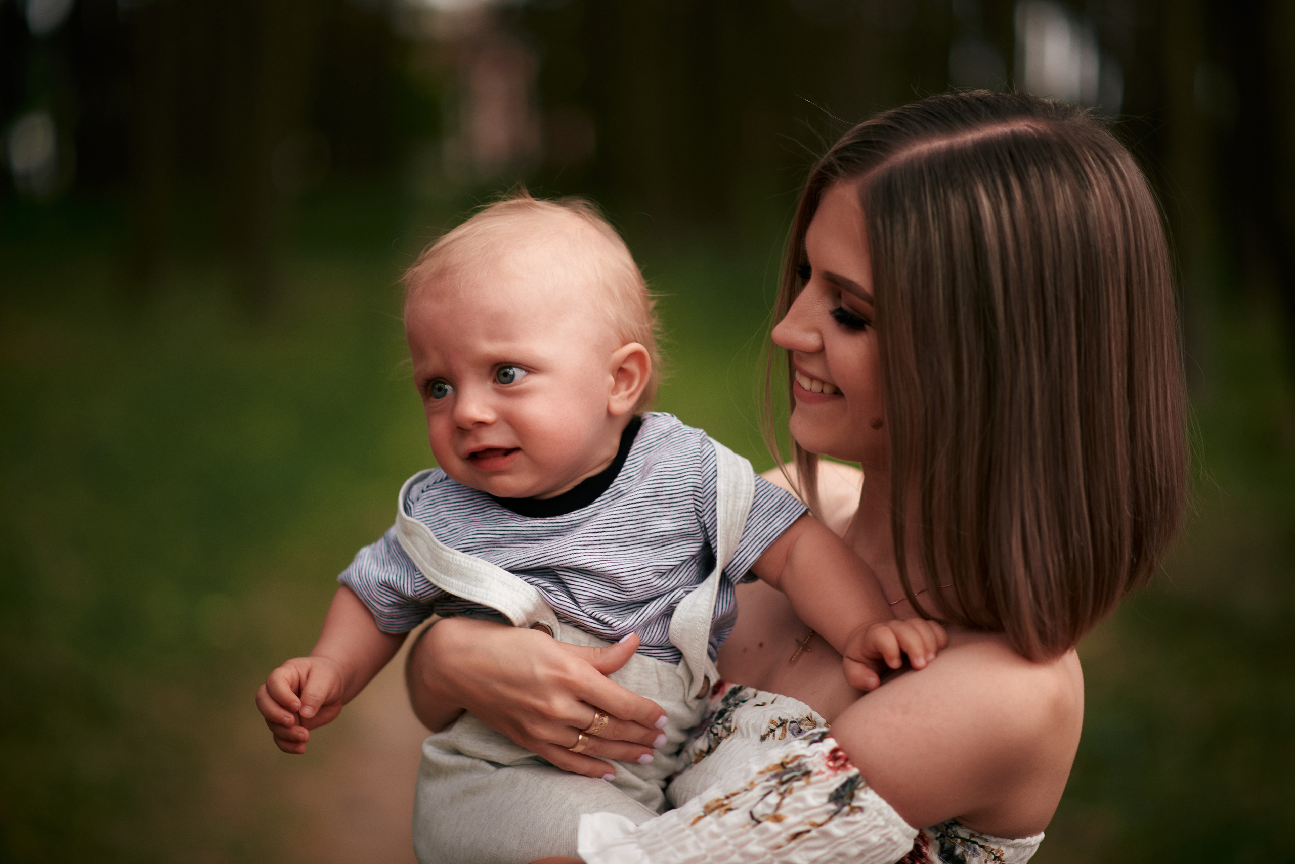 Сімейна прогулянка в сосновому лісі. Photographer Shepetivka, all over Ukraine, Dzekan Denys!