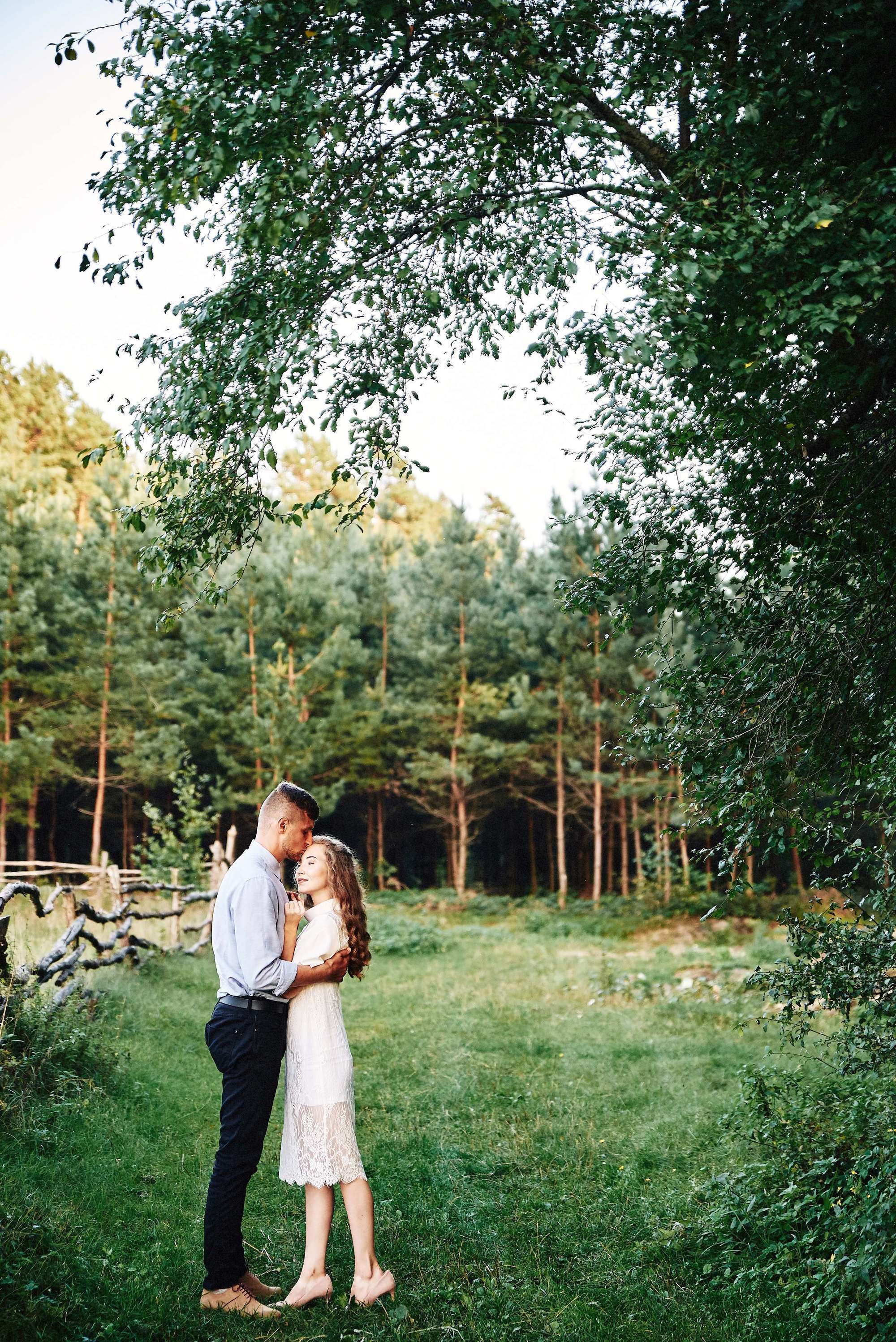 Лавстори, фотосесия до свадьбы, фото в шепетівці, зйомка в лісі, ніжна. Фотограф Шепетівка, вся Україна, Дзекан Денис!