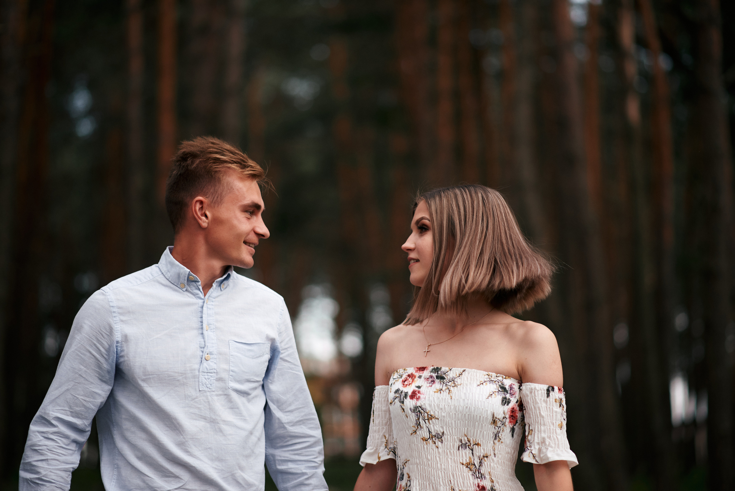 Сімейна прогулянка в сосновому лісі. Photographer Shepetivka, all over Ukraine, Dzekan Denys!