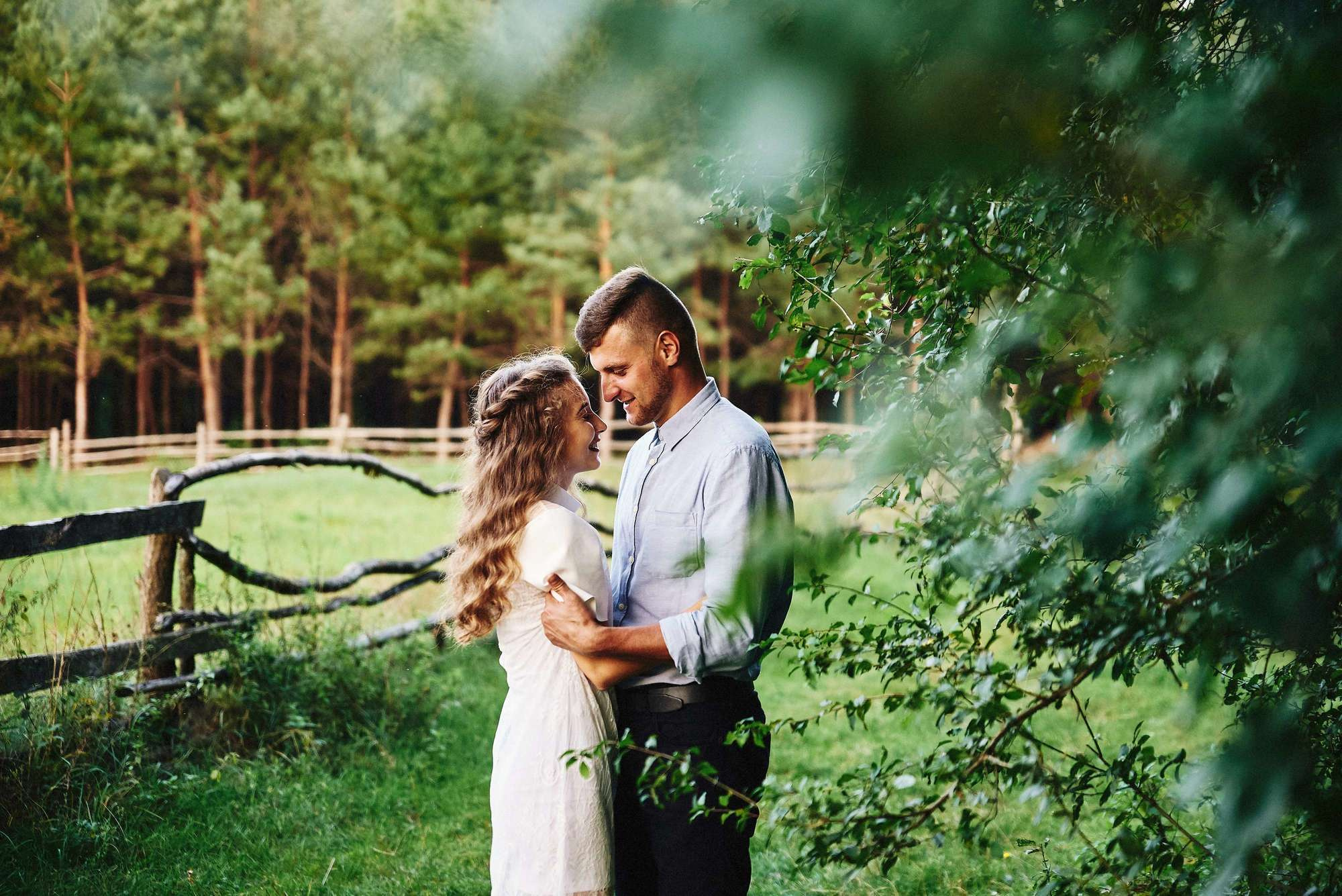 Лавстори, фотосесия до свадьбы, фото в шепетівці, зйомка в лісі, ніжна. Фотограф Шепетівка, вся Україна, Дзекан Денис!