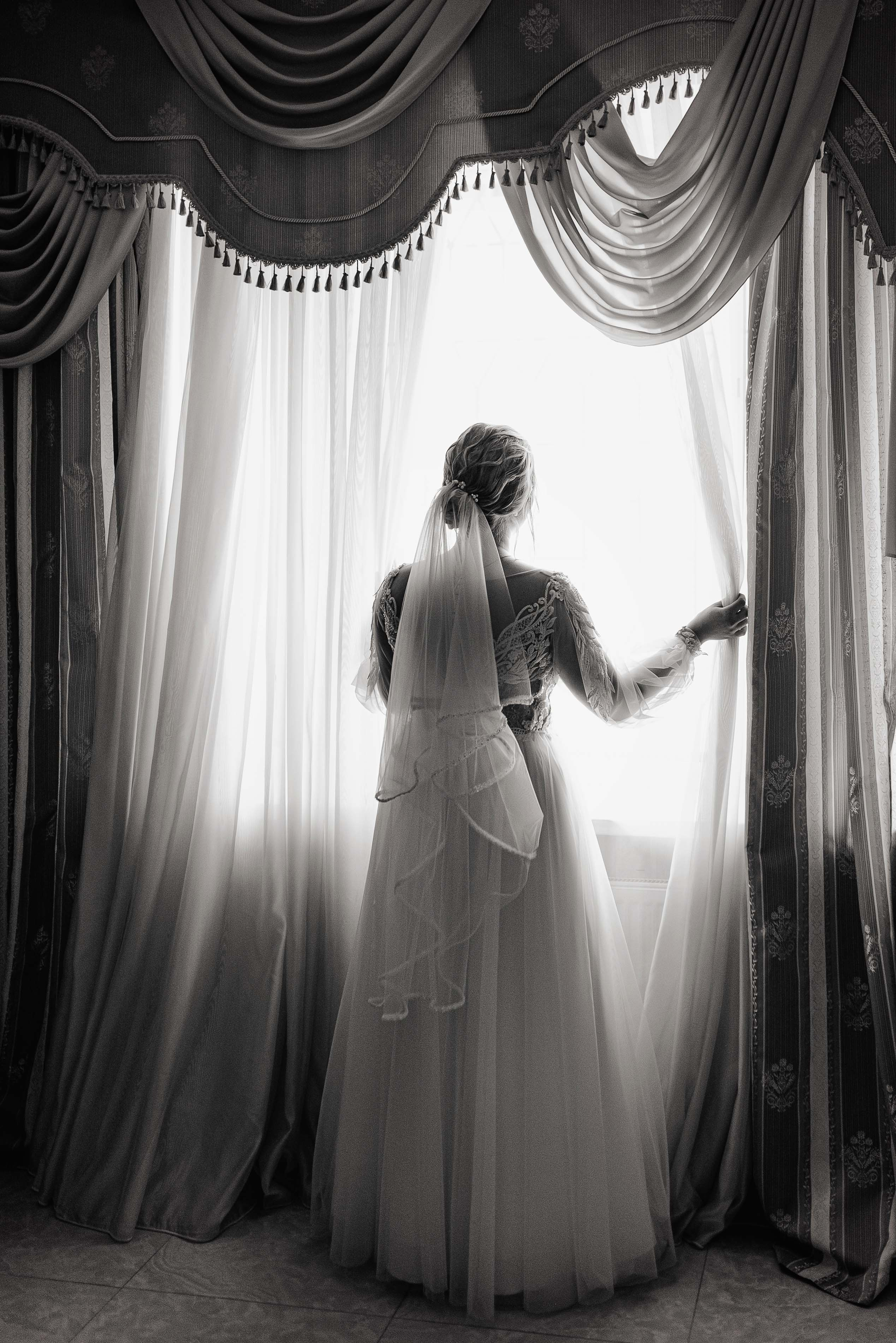 Вартість весільної фотосесії Запоріжжя. Весільний та індивідуальний фотограф у Запоріжжі Валерія Прокопенко