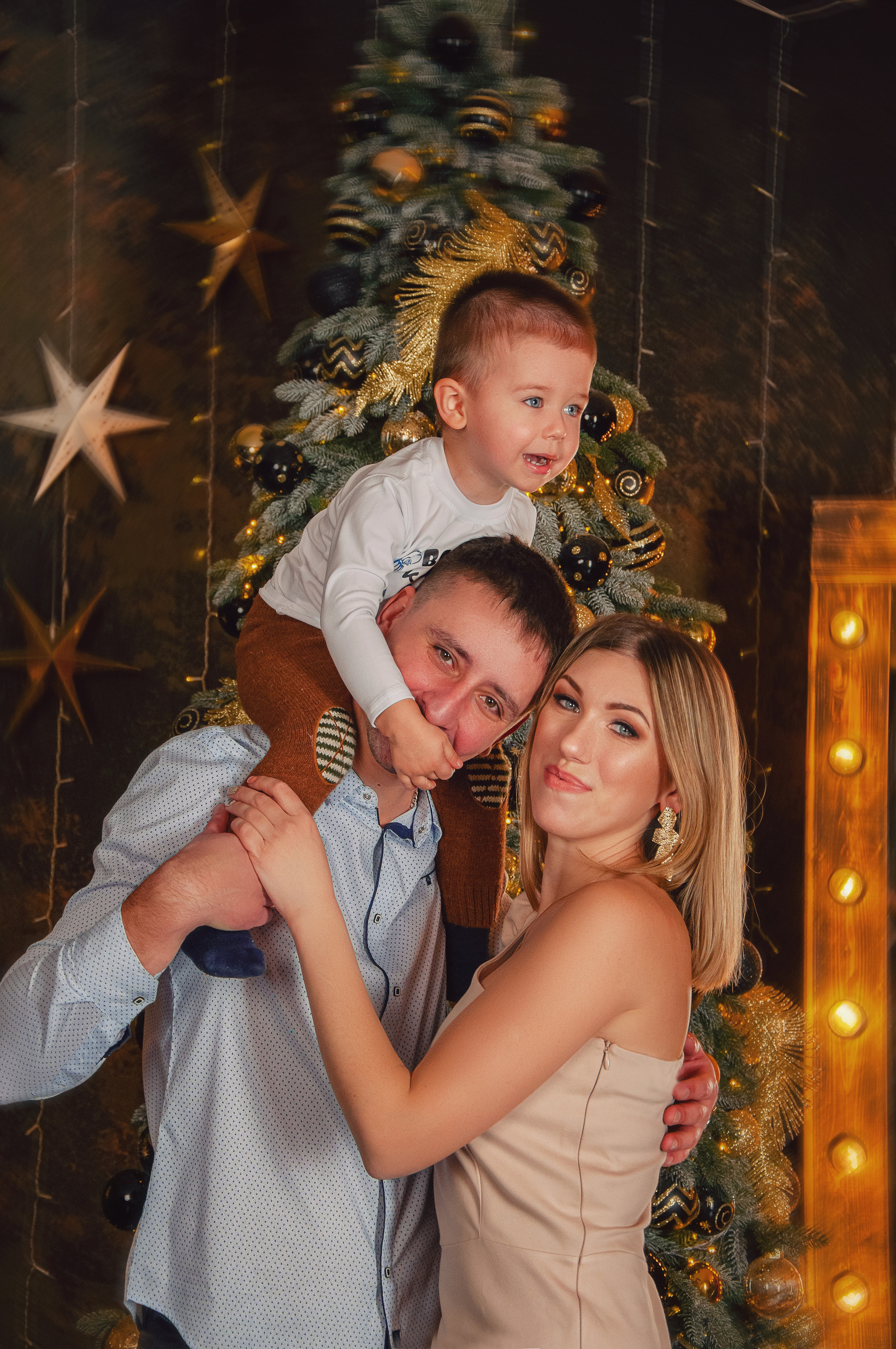 Семейная фотосессия и Love story. Весільний та індивідуальний фотограф у Запоріжжі Валерія Прокопенко