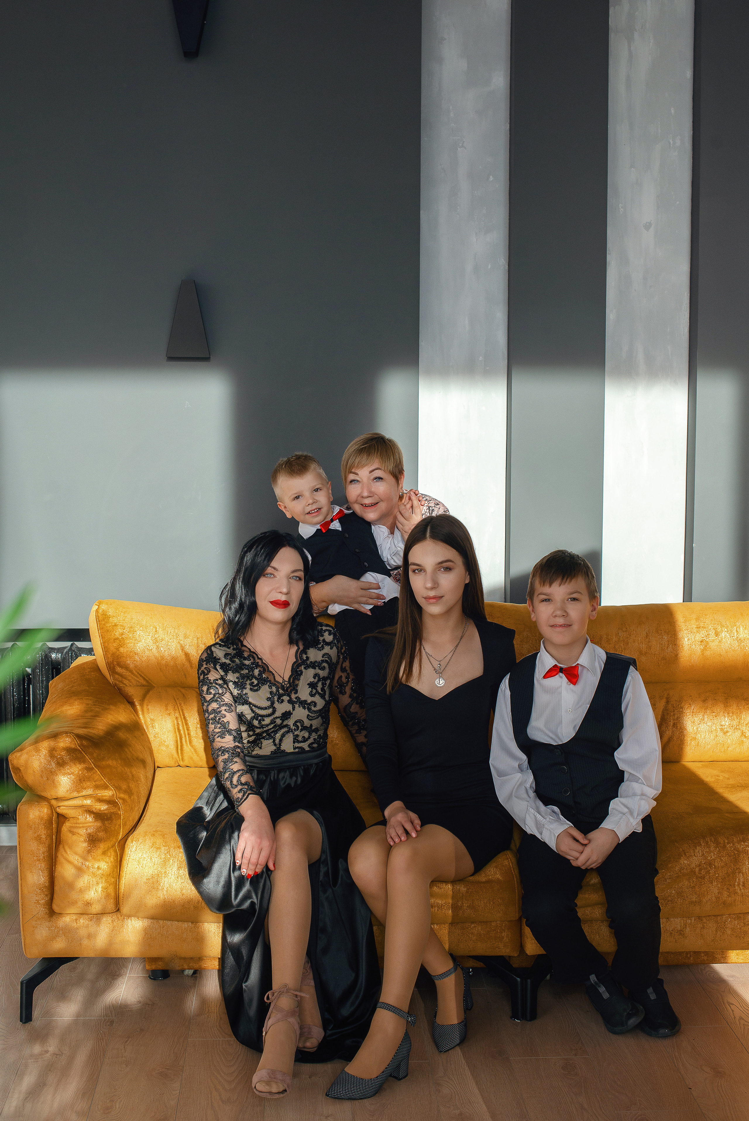 Семейная фотосессия и Love story. Весільний та індивідуальний фотограф у Запоріжжі Валерія Прокопенко