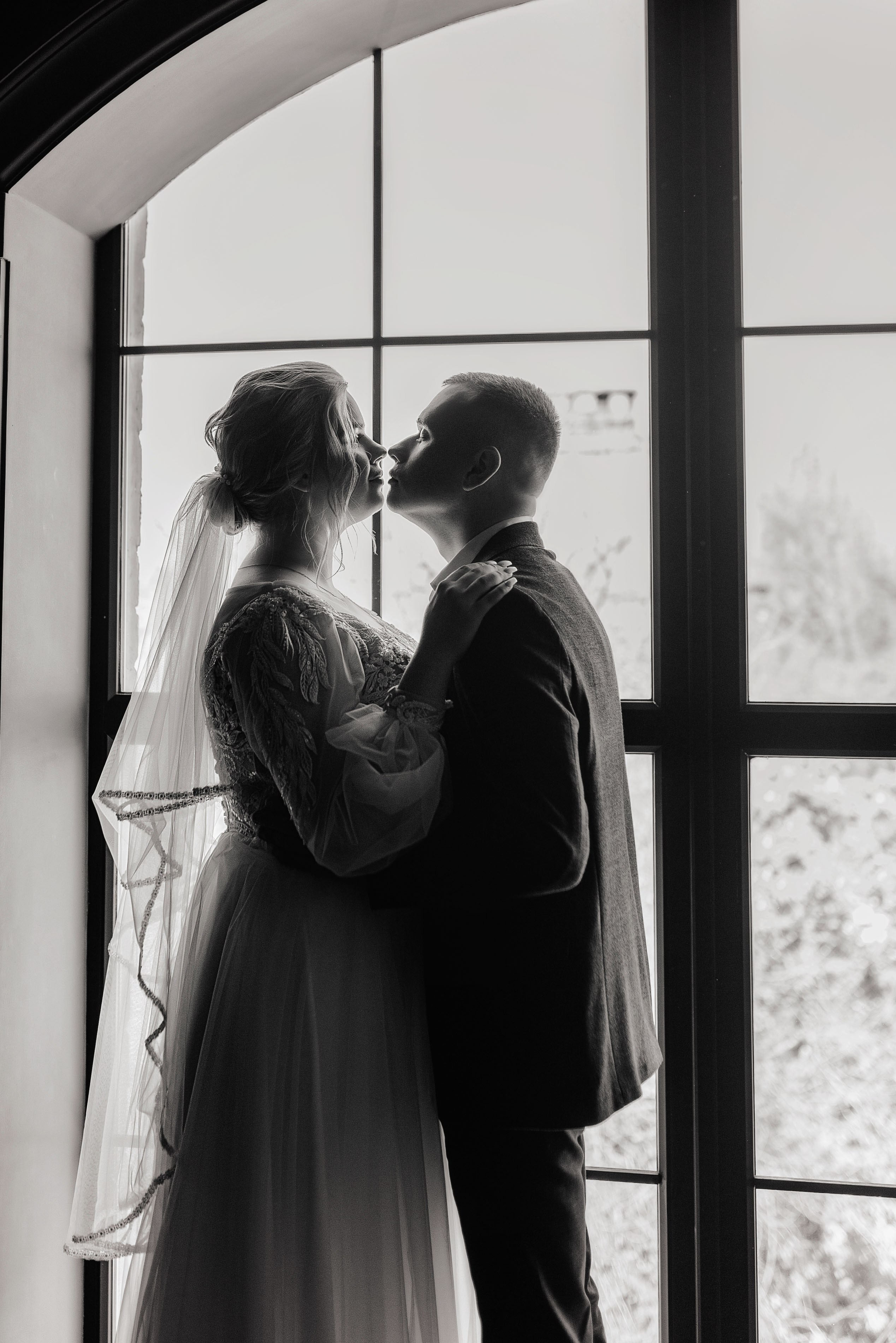 Вартість весільної фотосесії Запоріжжя. Весільний та індивідуальний фотограф у Запоріжжі Валерія Прокопенко