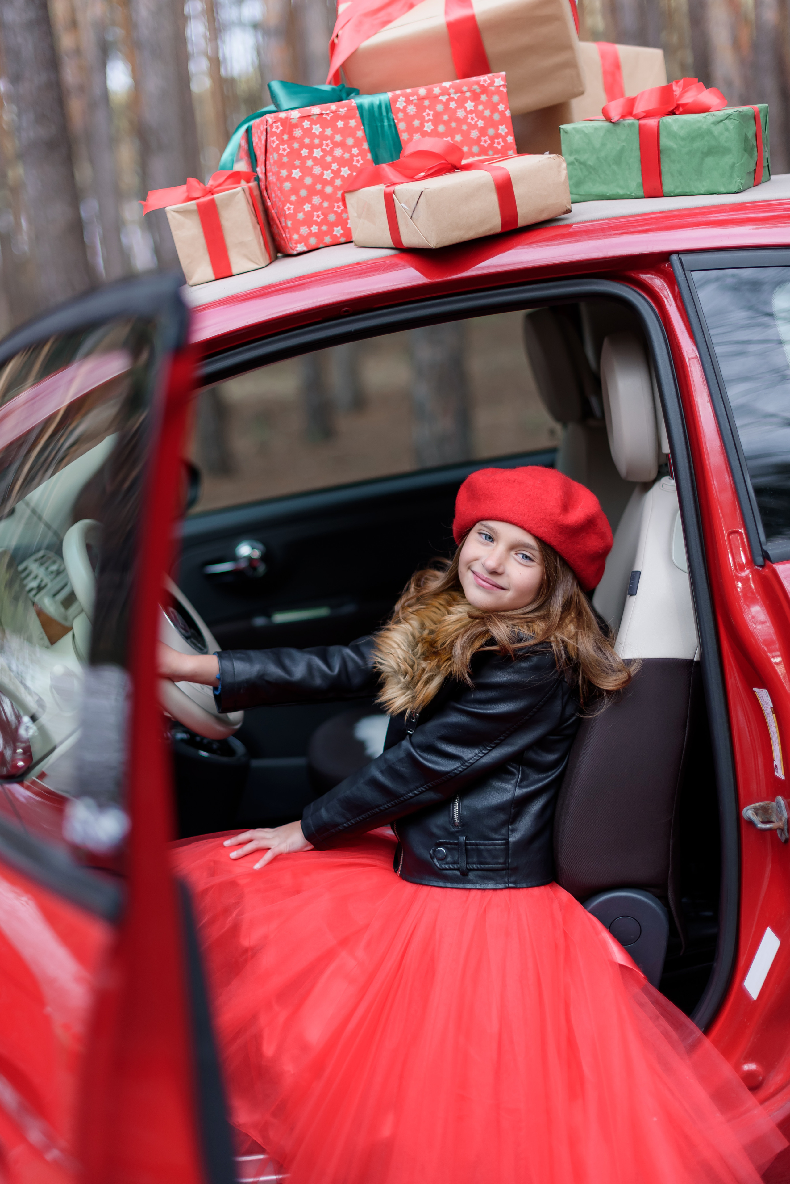 Новорічний з червоною машинкою. Сімейний та дитячий фотограф в Києві та Ірпені Тетяна Чайка