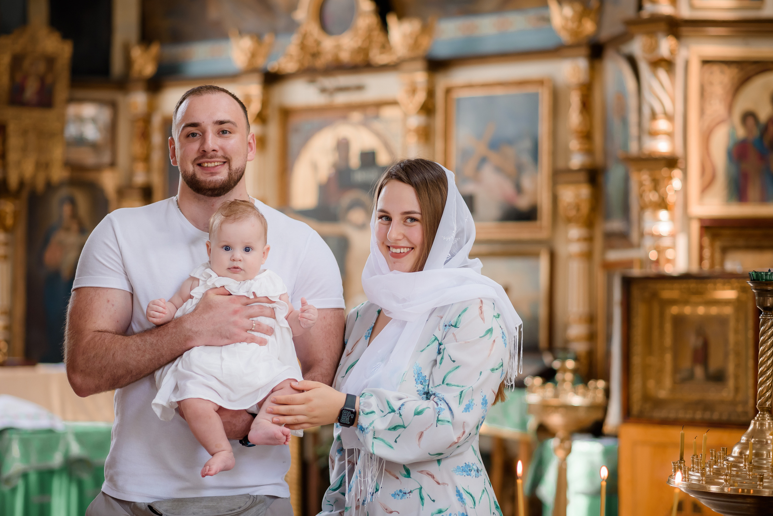 Хрещення Емми. Свято-Троїцька Церква м.Ірпінь. Сімейний та дитячий фотограф в Києві та Ірпені Тетяна Чайка