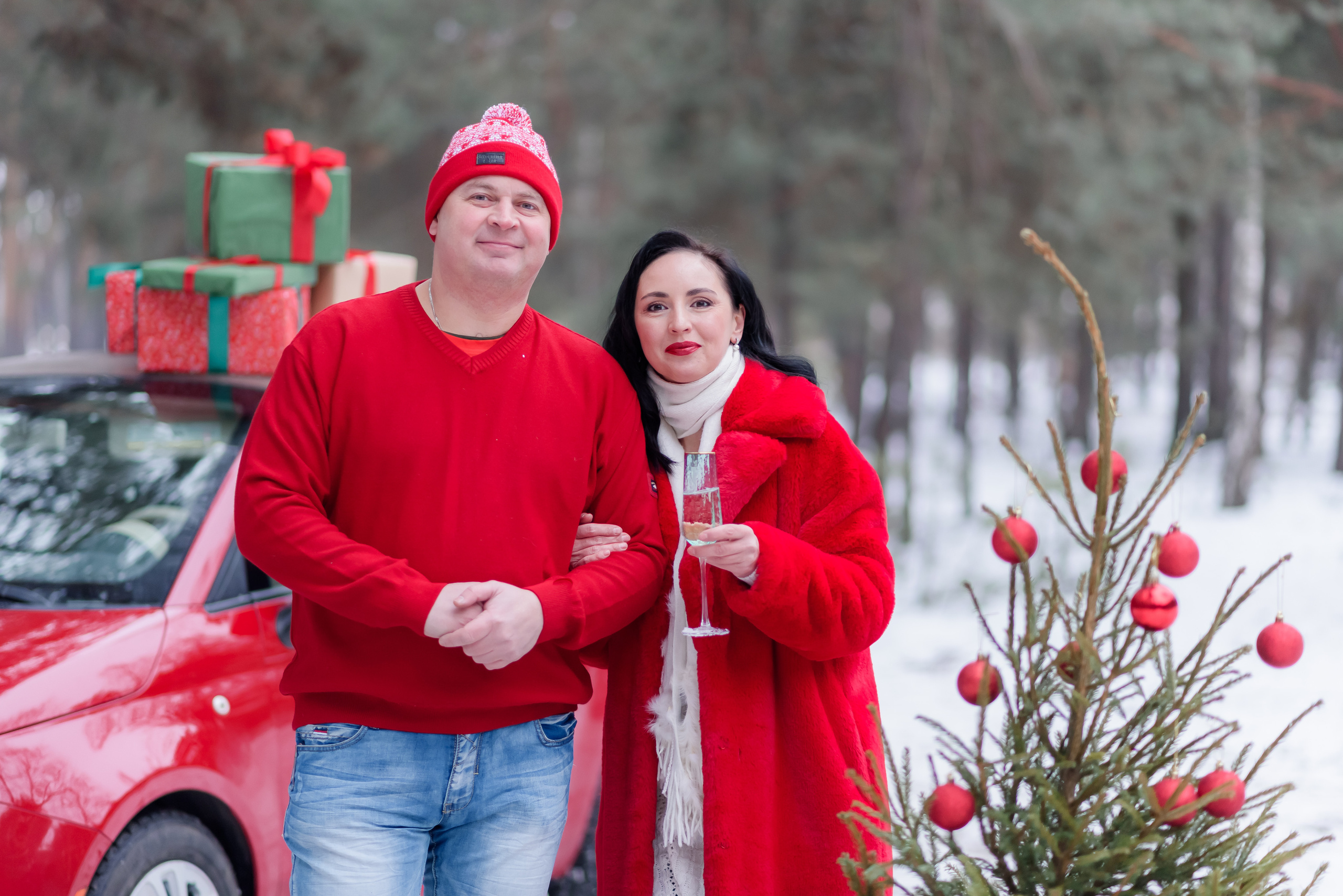 Новорічний з червоною машинкою. Сімейний та дитячий фотограф в Києві та Ірпені Тетяна Чайка