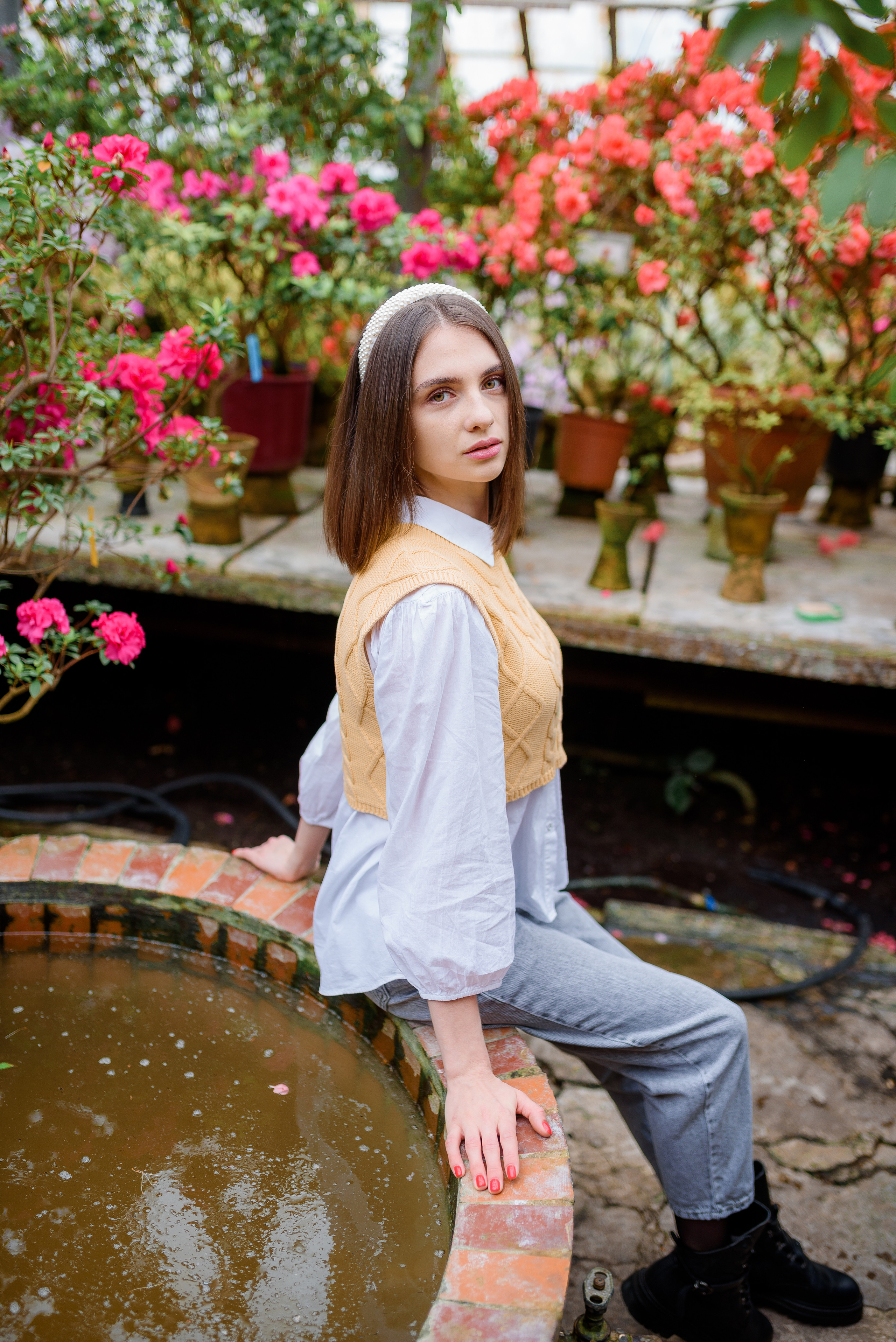 Богдана в азаліях. Сімейний та дитячий фотограф в Києві та Ірпені Тетяна Чайка