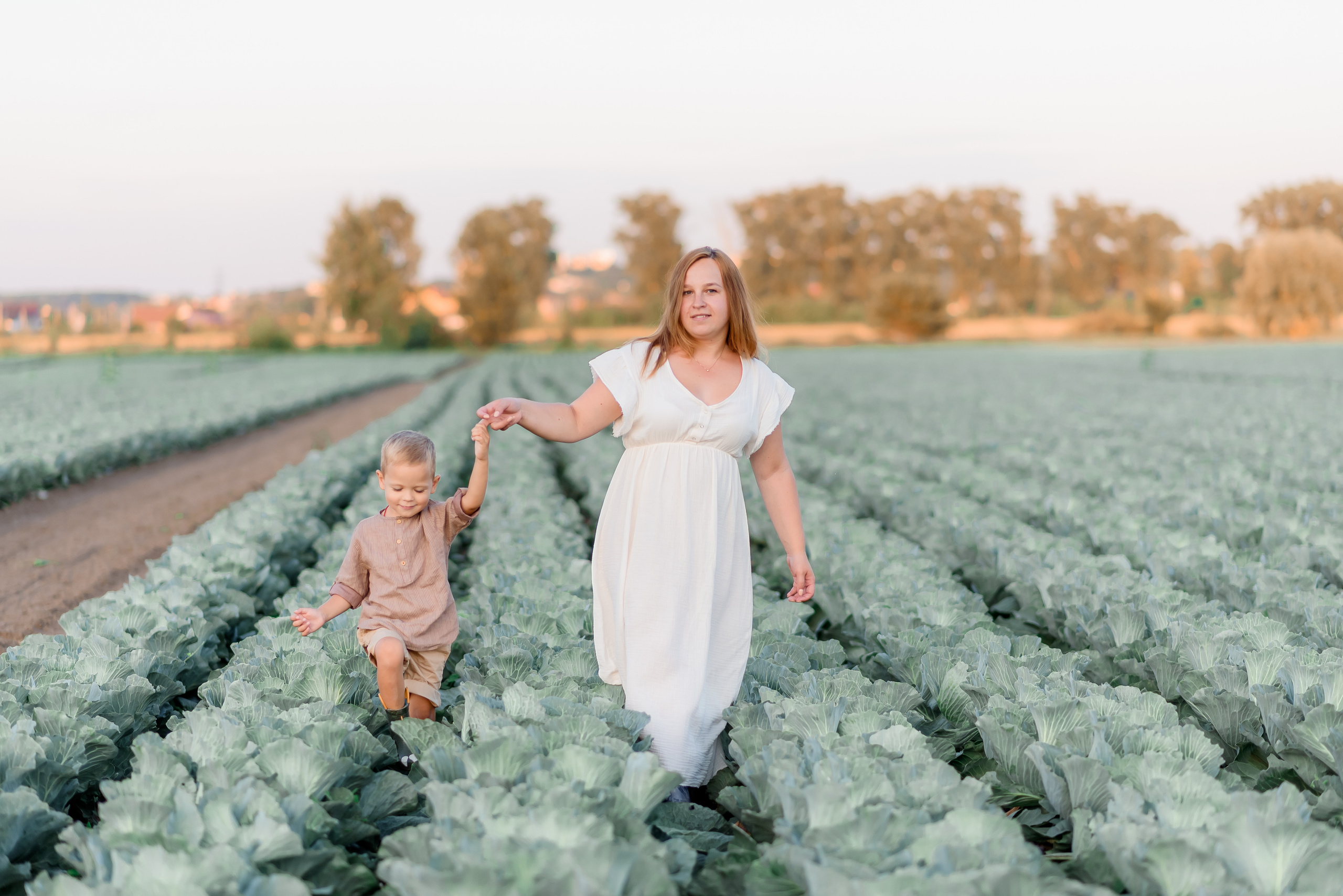 Сімейна в капусті. Надя з родиною. Сімейний та дитячий фотограф в Києві та Ірпені Тетяна Чайка
