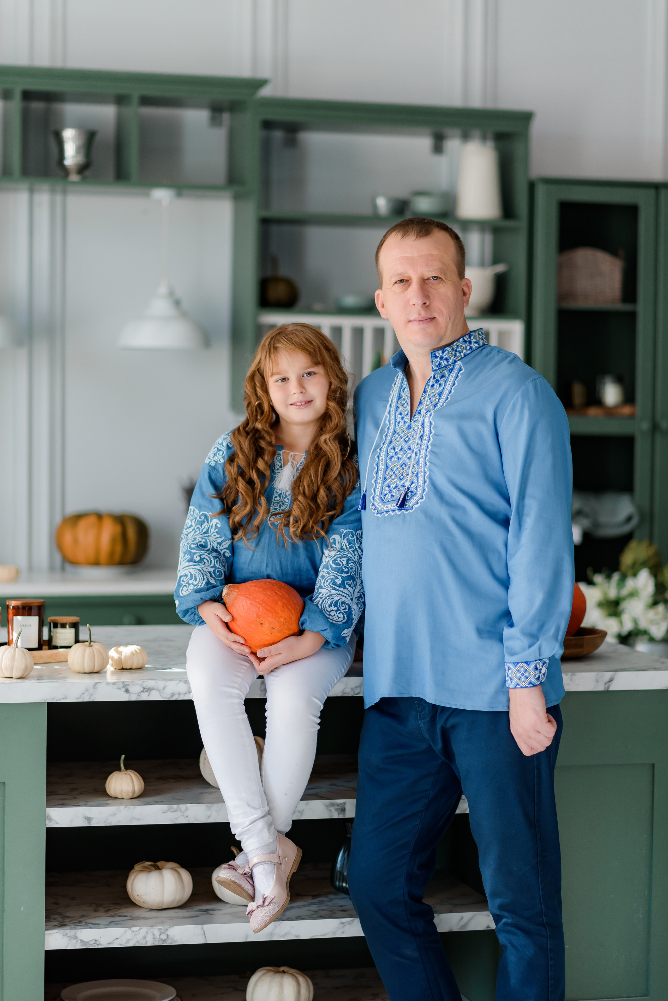 Каріна з родиною. Сімейний та дитячий фотограф в Києві та Ірпені Тетяна Чайка