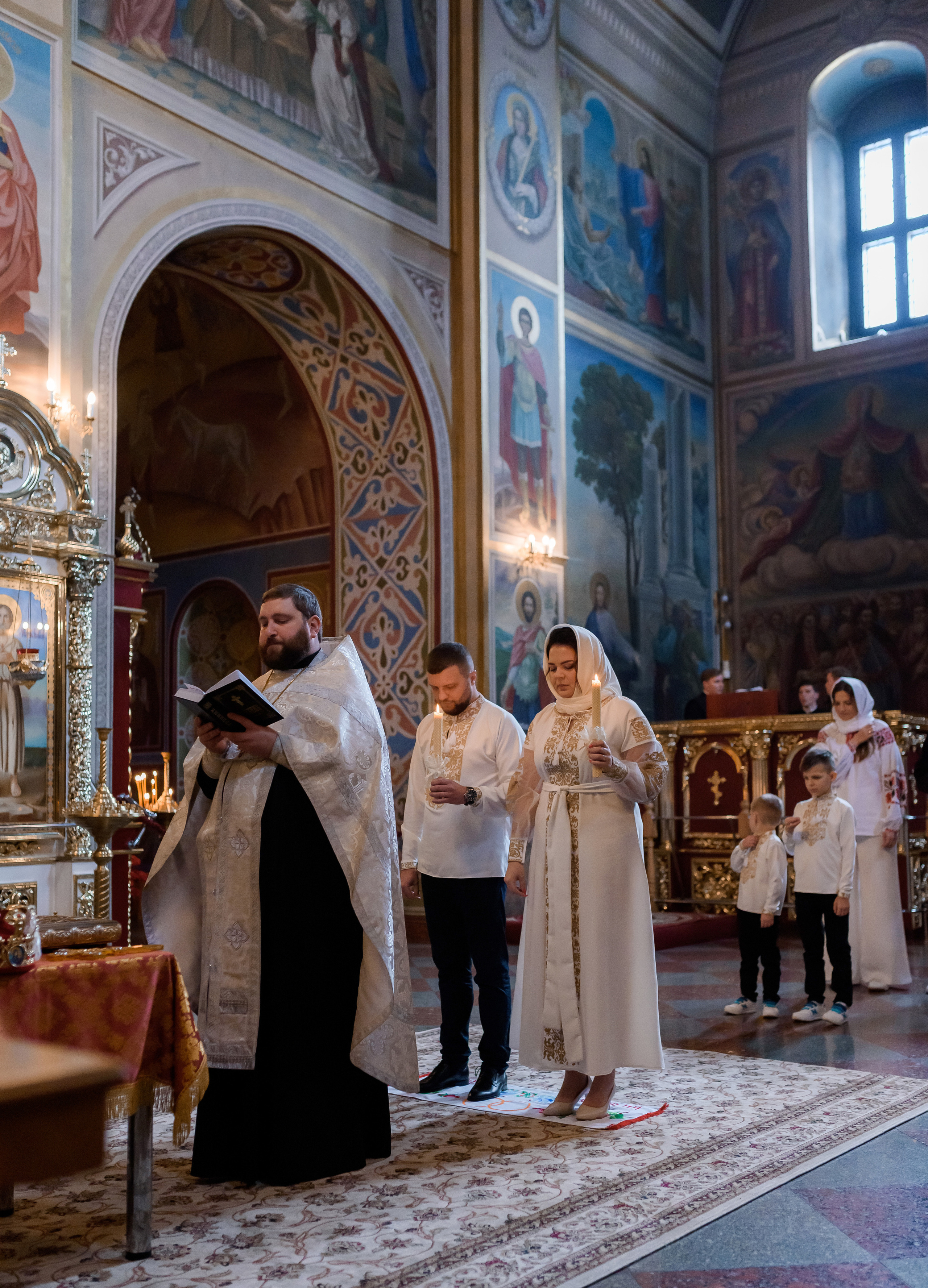 Вінчання Катерини та Артема. Михайлівський собор. Сімейний та дитячий фотограф в Києві та Ірпені Тетяна Чайка
