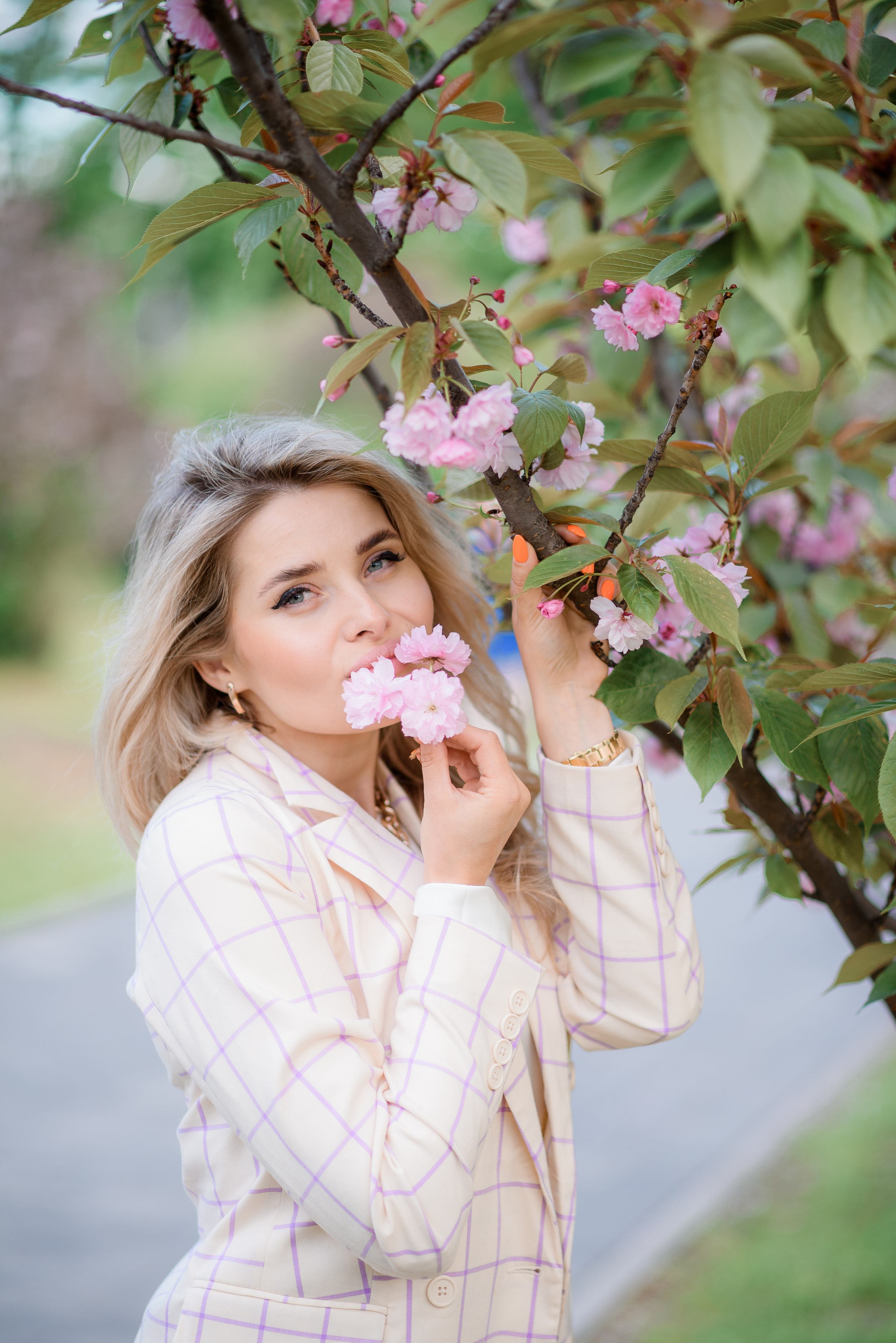 Юля. Весняне цвітіння. Сімейний та дитячий фотограф в Києві та Ірпені Тетяна Чайка