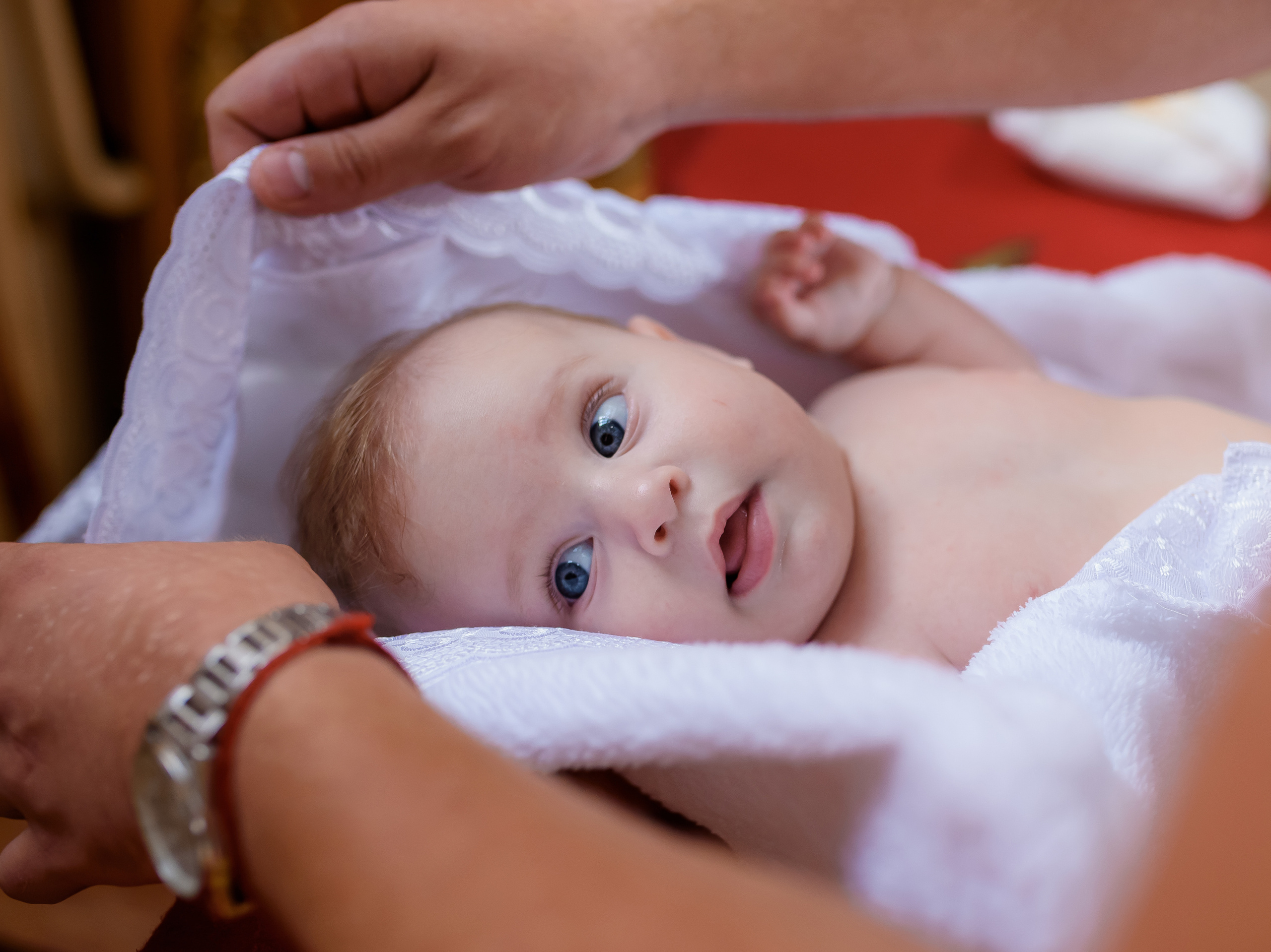 Хрещення Емми. Свято-Троїцька Церква м.Ірпінь. Сімейний та дитячий фотограф в Києві та Ірпені Тетяна Чайка