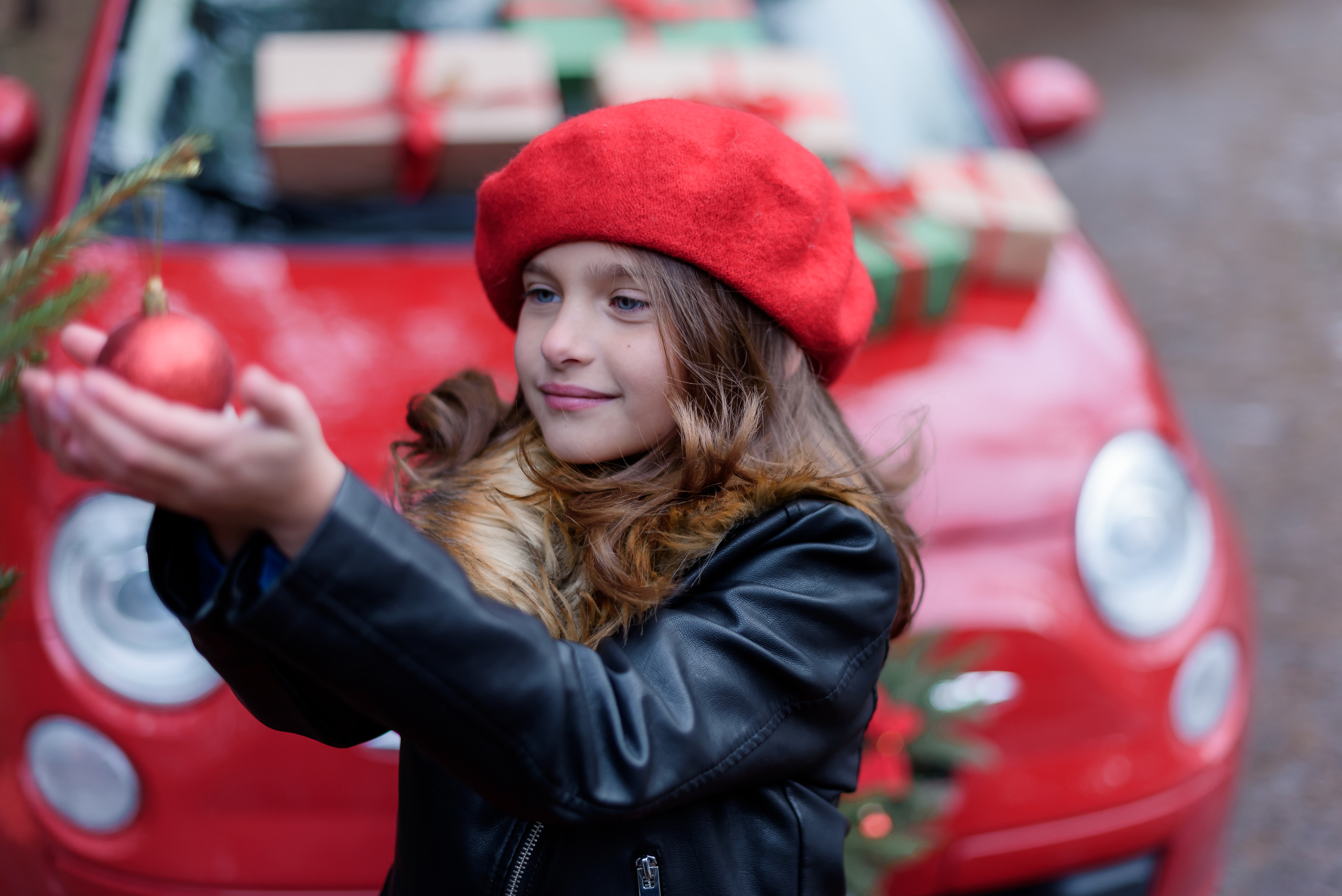 Новорічний з червоною машинкою. Сімейний та дитячий фотограф в Києві та Ірпені Тетяна Чайка