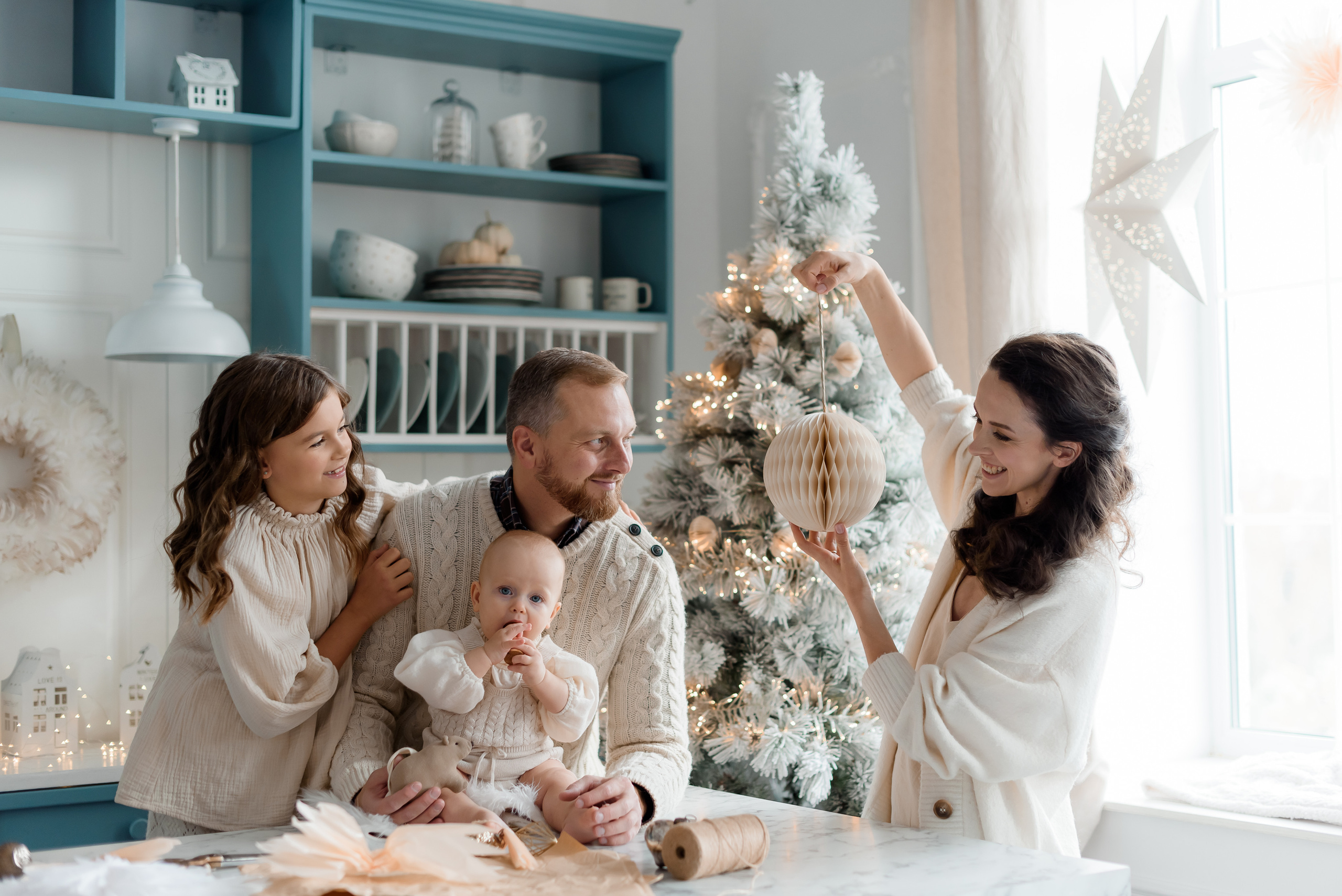 Новорічна сімейна зйомка. МонохромСтудио. Сімейний та дитячий фотограф в Києві та Ірпені Тетяна Чайка