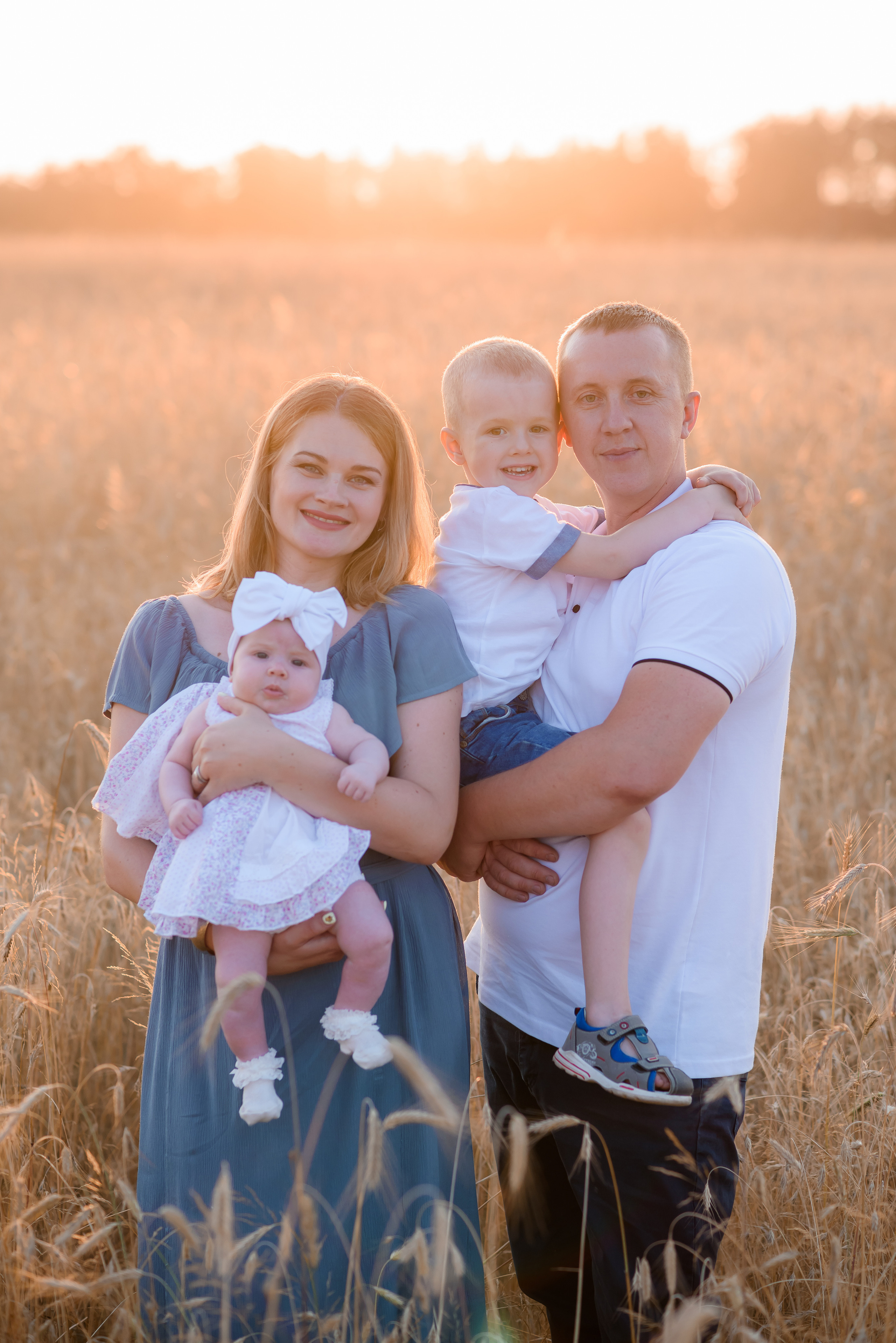 Валерія з родиною. Сімейний та дитячий фотограф в Києві та Ірпені Тетяна Чайка