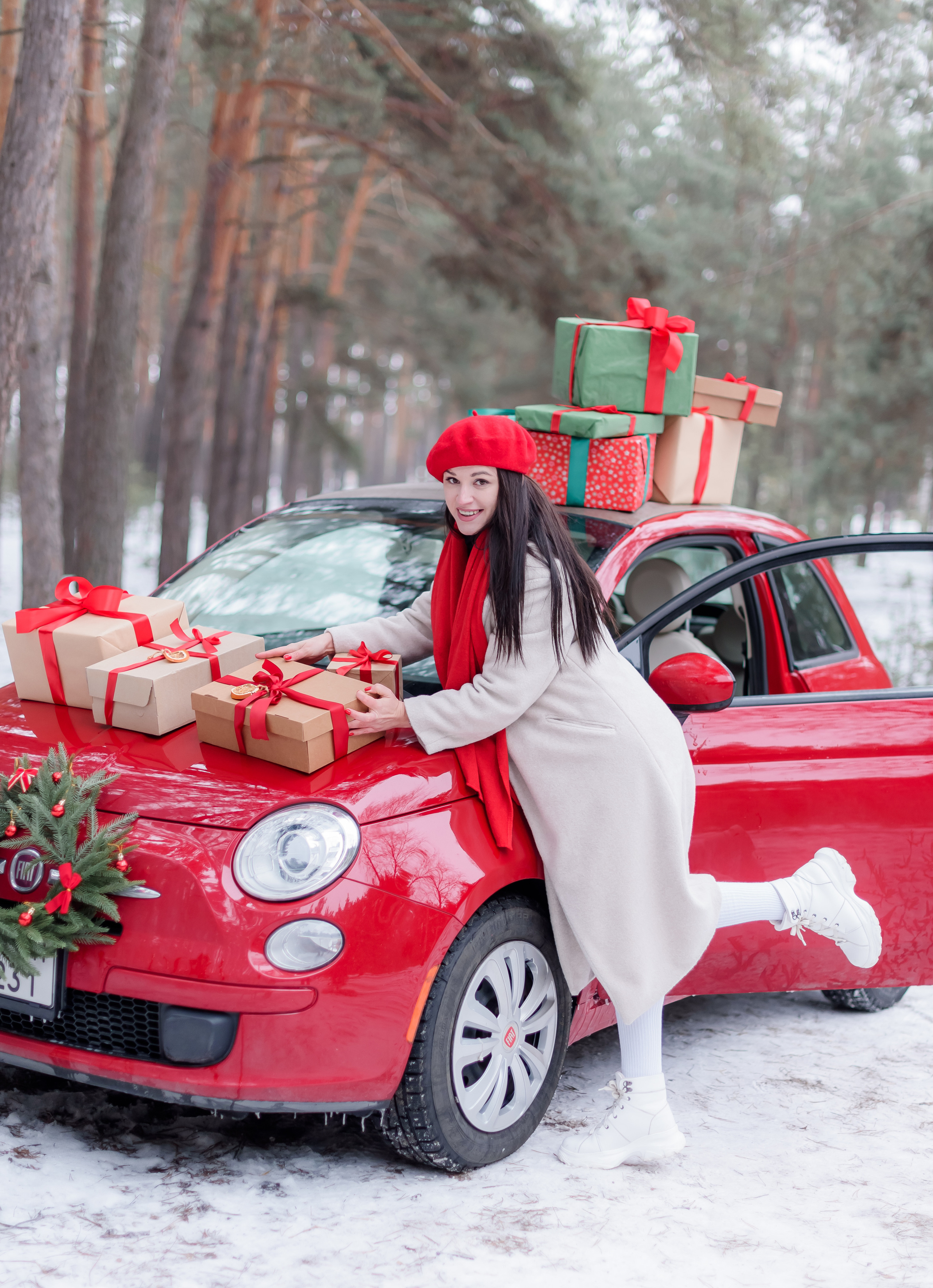 Новорічний з червоною машинкою. Сімейний та дитячий фотограф в Києві та Ірпені Тетяна Чайка