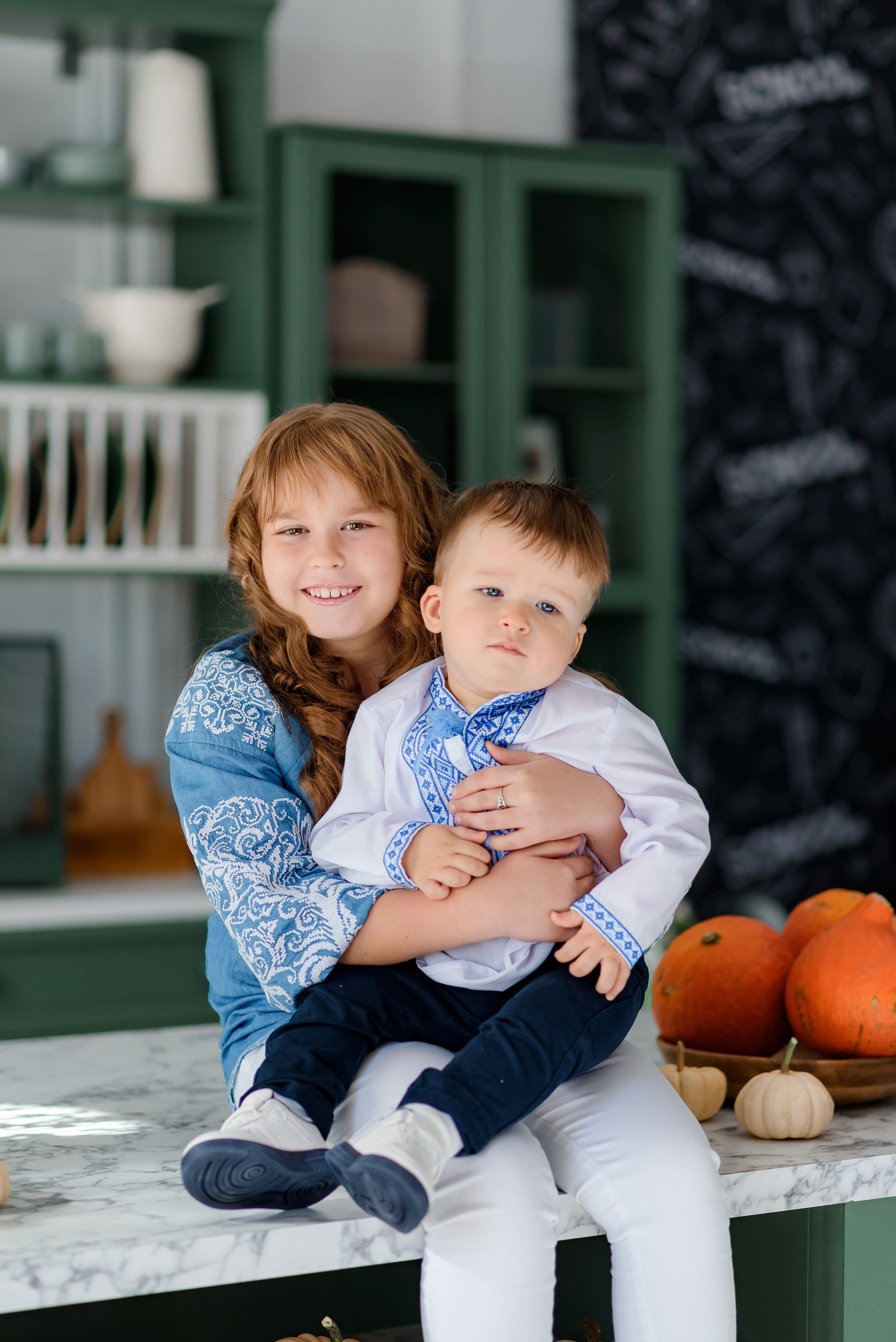 Каріна з родиною. Сімейний та дитячий фотограф в Києві та Ірпені Тетяна Чайка