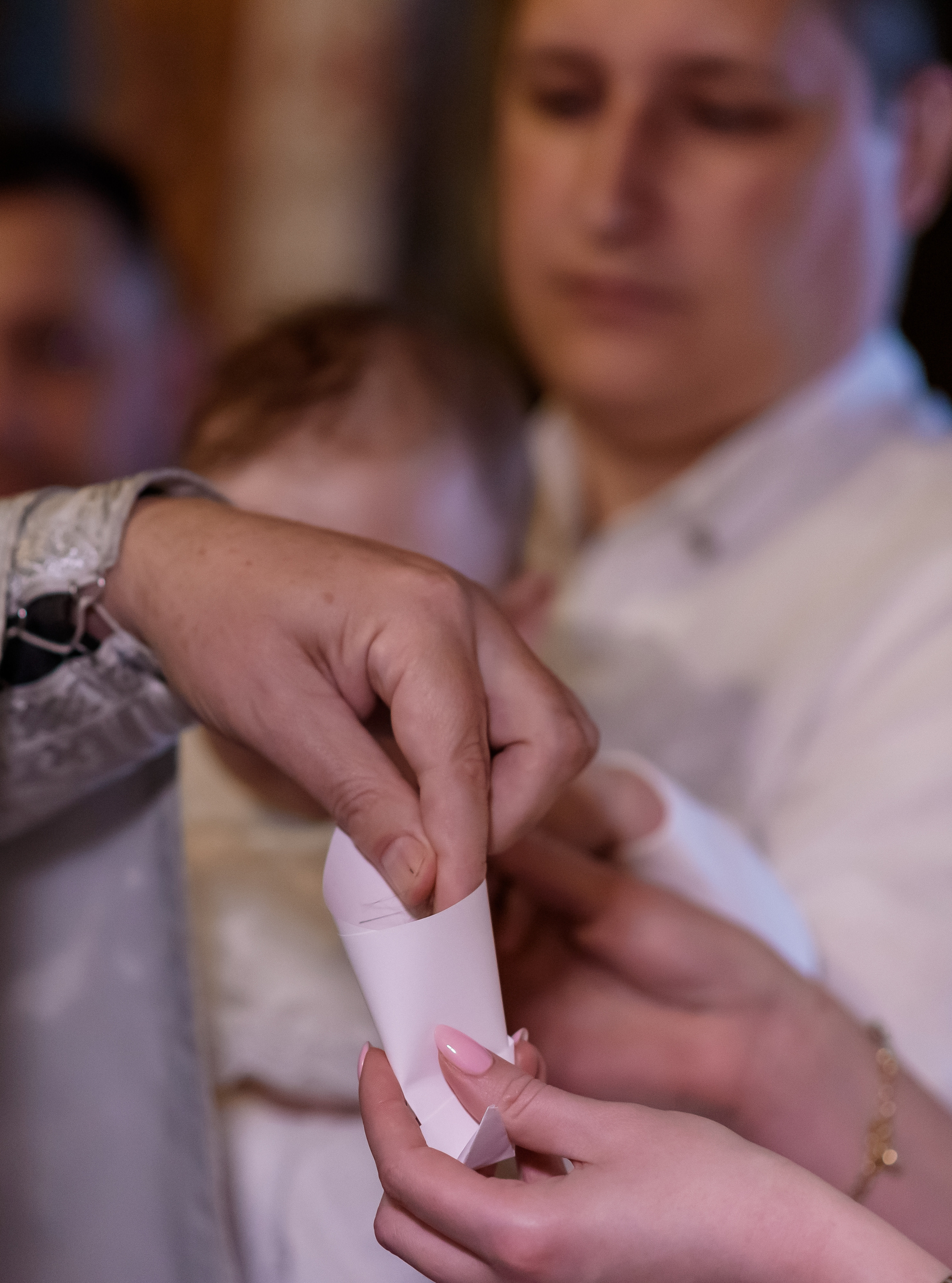 Хрещення Даринки. Храм Успіння Пресвятої Богородиці (Пирогоща). Київ. Сімейний та дитячий фотограф в Києві та Ірпені Тетяна Чайка