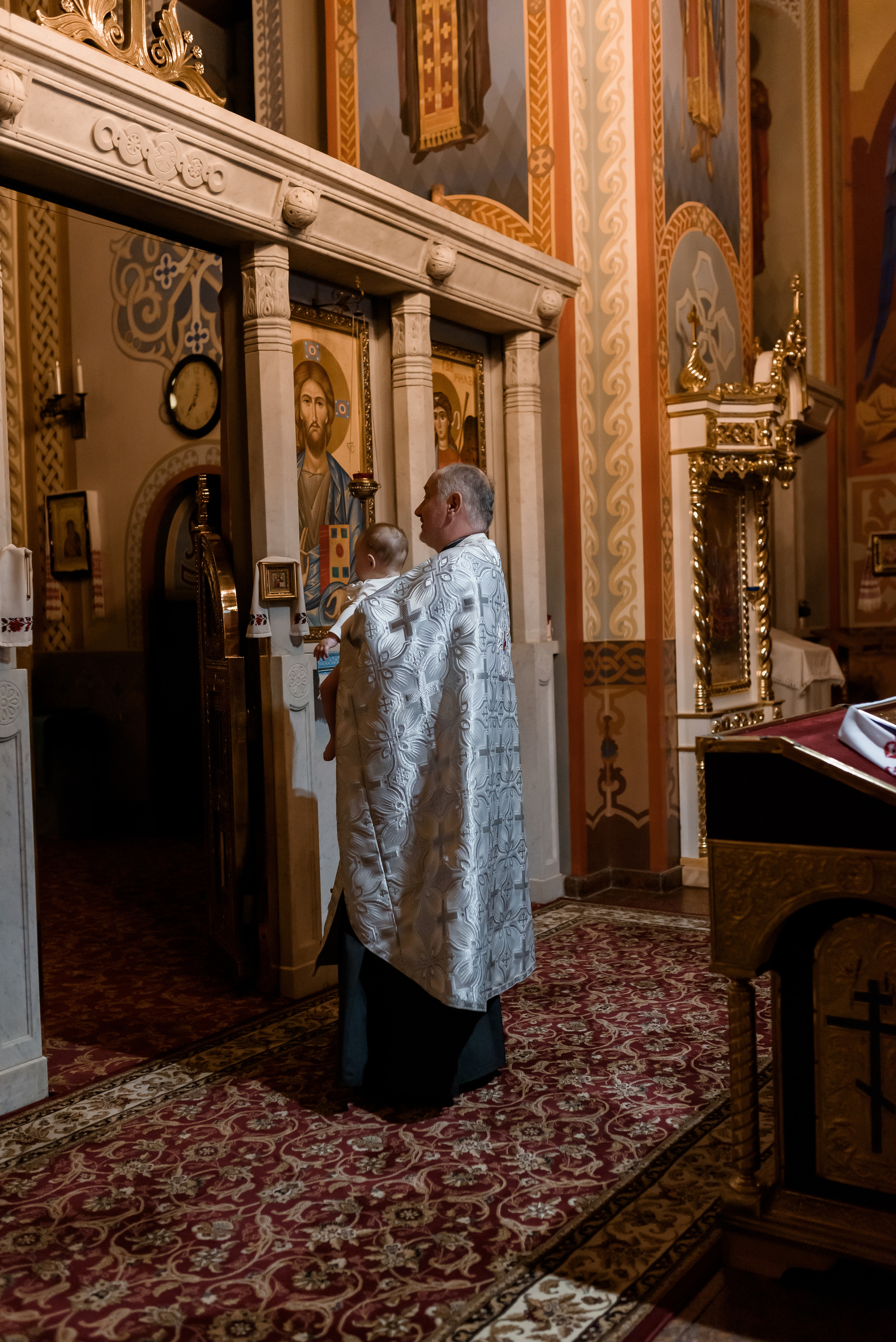 Хрещення Даринки. Храм Успіння Пресвятої Богородиці (Пирогоща). Київ. Сімейний та дитячий фотограф в Києві та Ірпені Тетяна Чайка