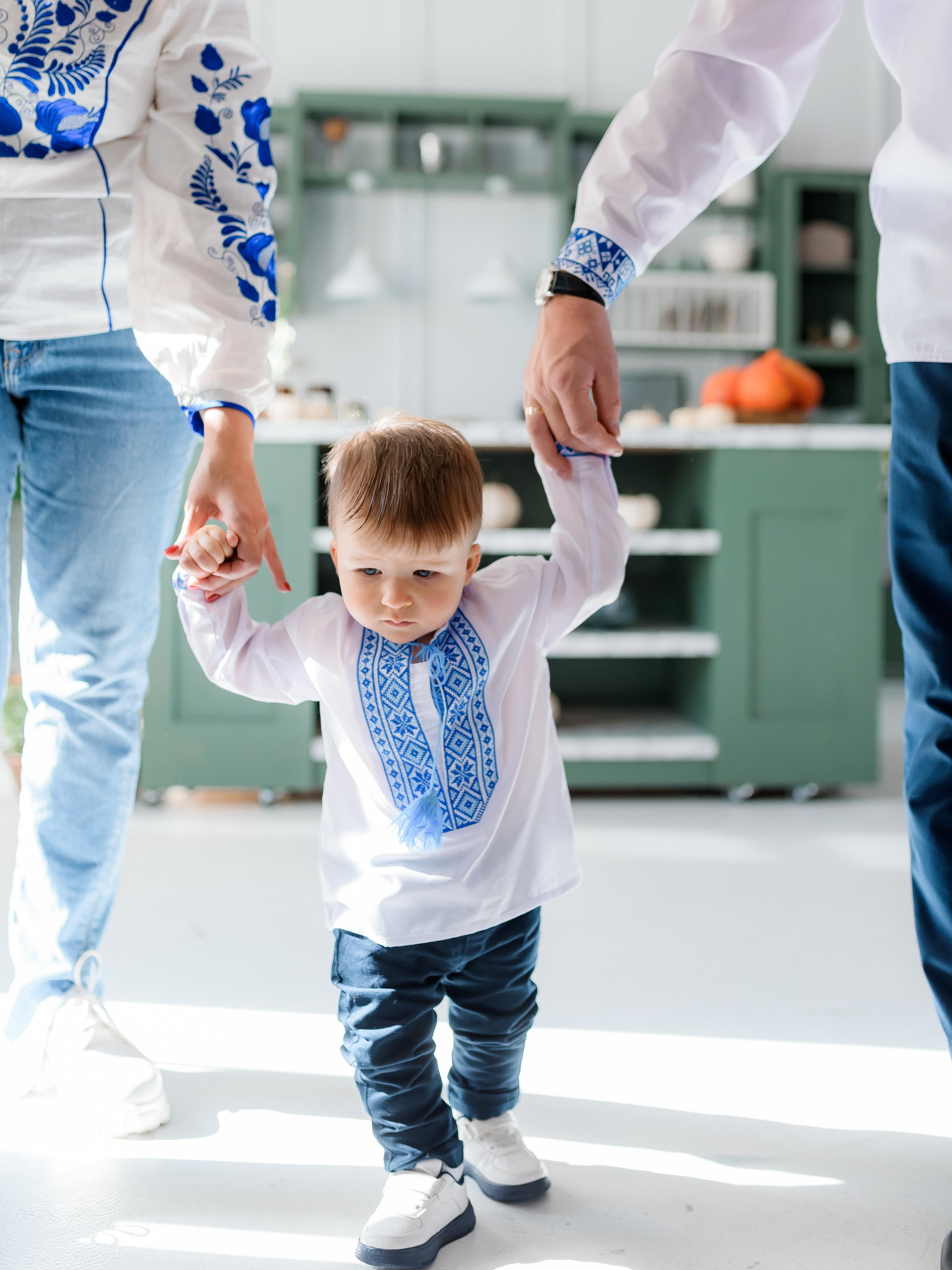 Каріна з родиною. Сімейний та дитячий фотограф в Києві та Ірпені Тетяна Чайка