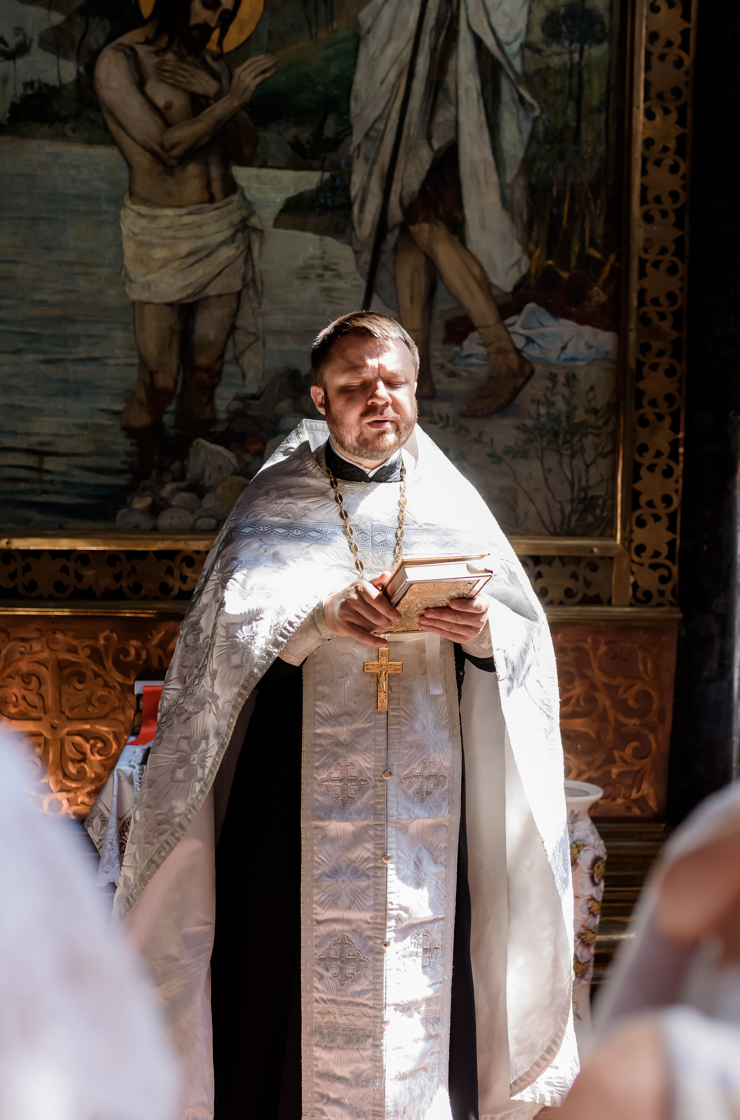 Хрещення Еміліі. Володимирський собор. Сімейний та дитячий фотограф в Києві та Ірпені Тетяна Чайка