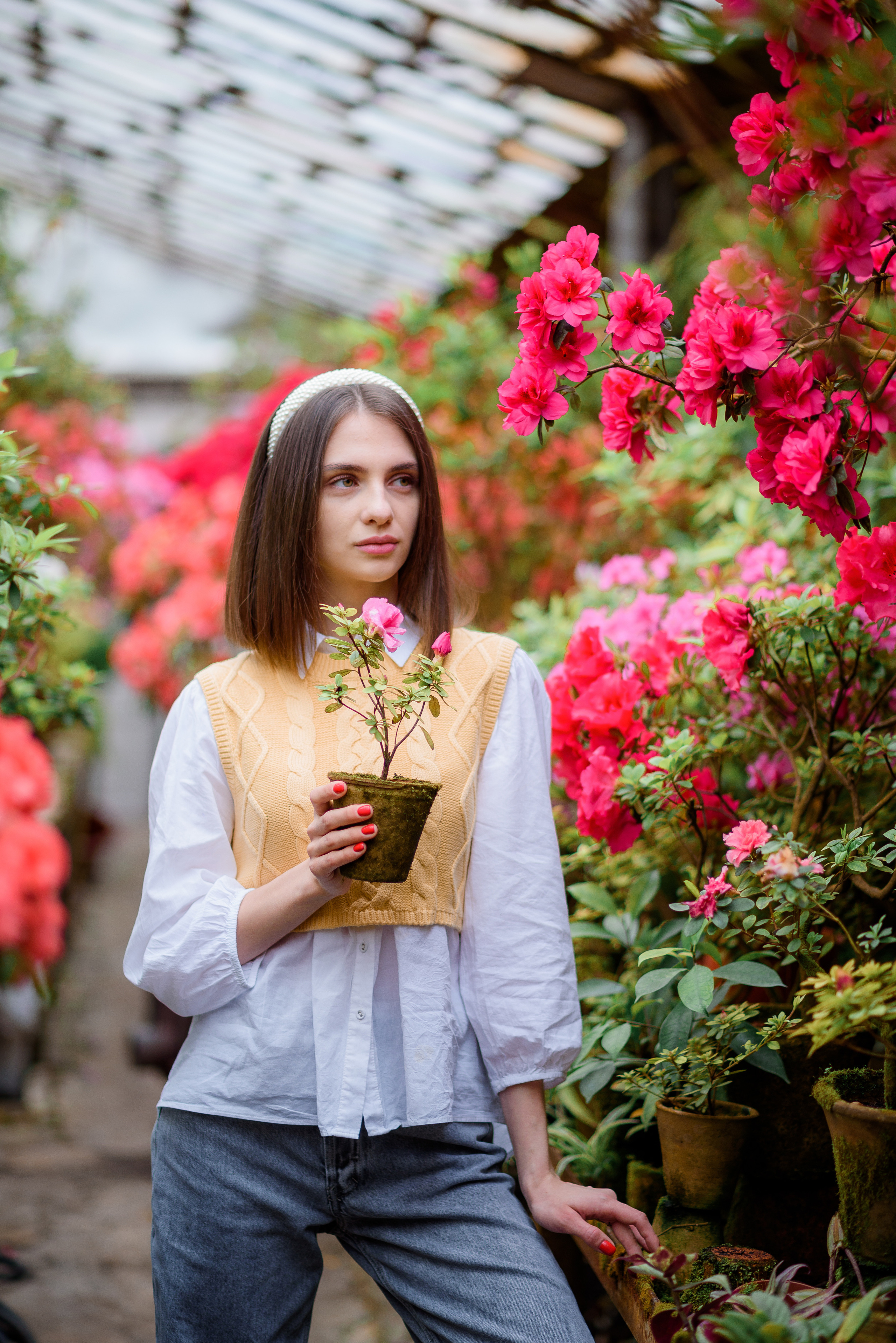 Богдана в азаліях. Сімейний та дитячий фотограф в Києві та Ірпені Тетяна Чайка