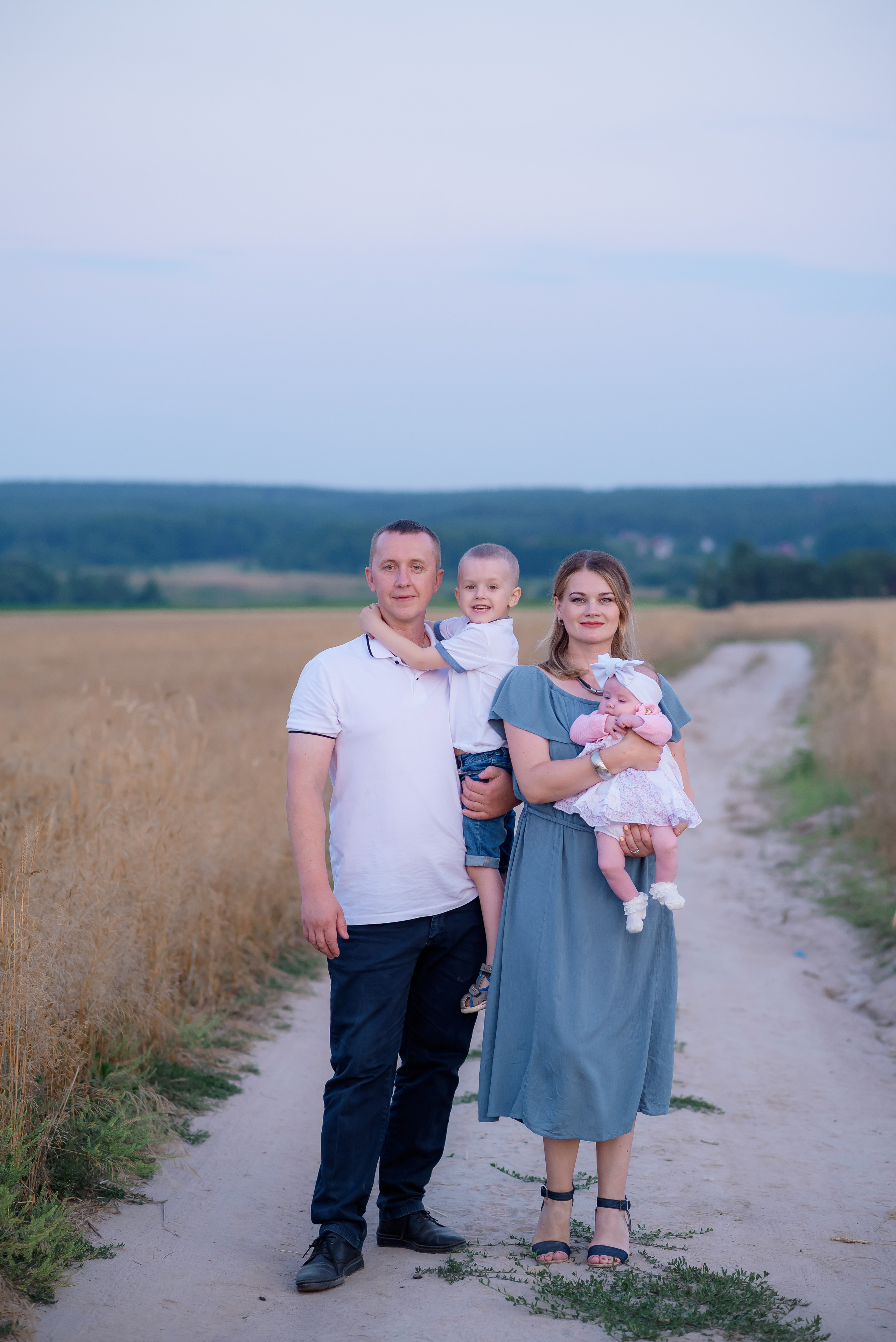 Валерія з родиною. Сімейний та дитячий фотограф в Києві та Ірпені Тетяна Чайка