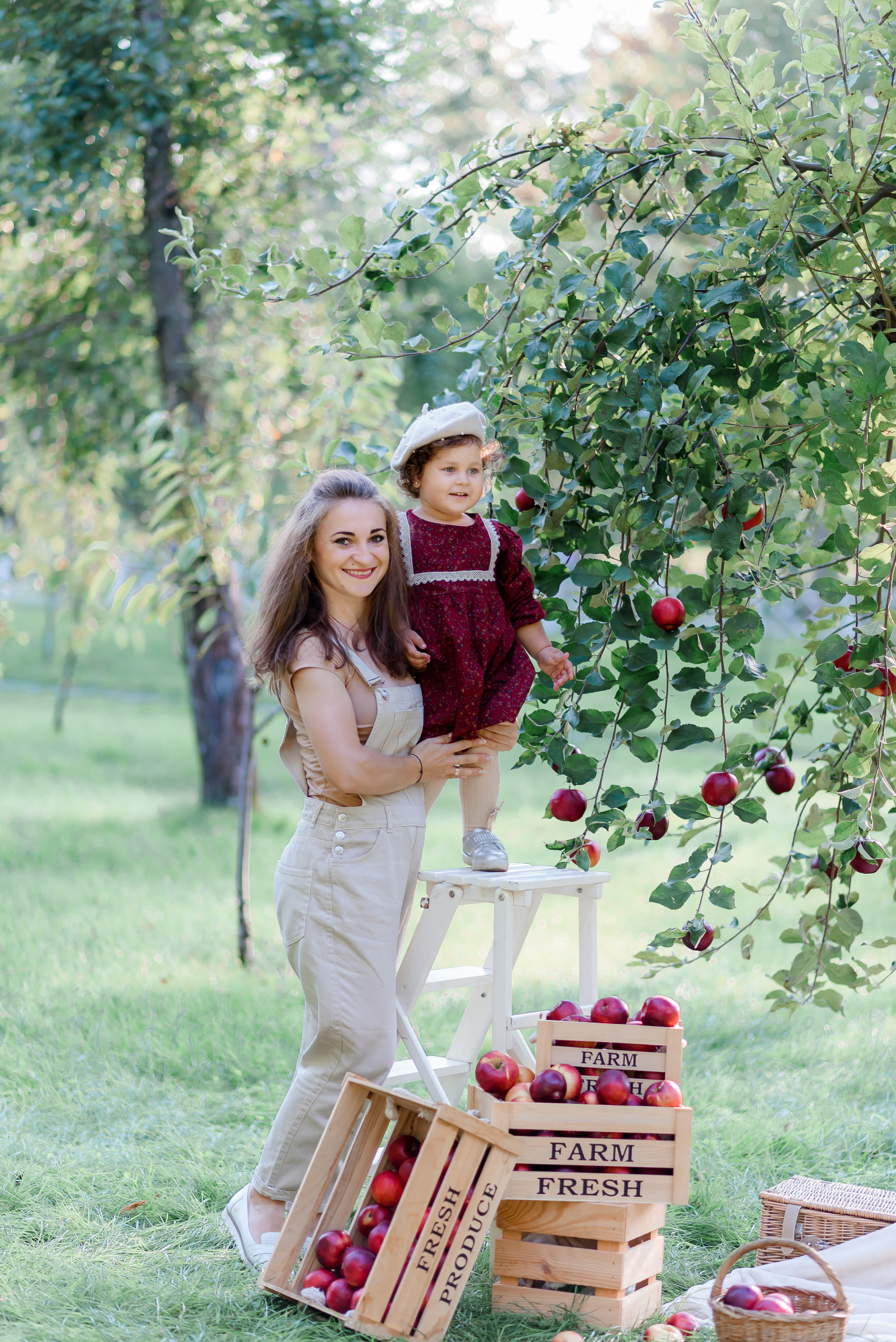 Збір врожаю (з яблоками та кавунами). Сімейний та дитячий фотограф в Києві та Ірпені Тетяна Чайка