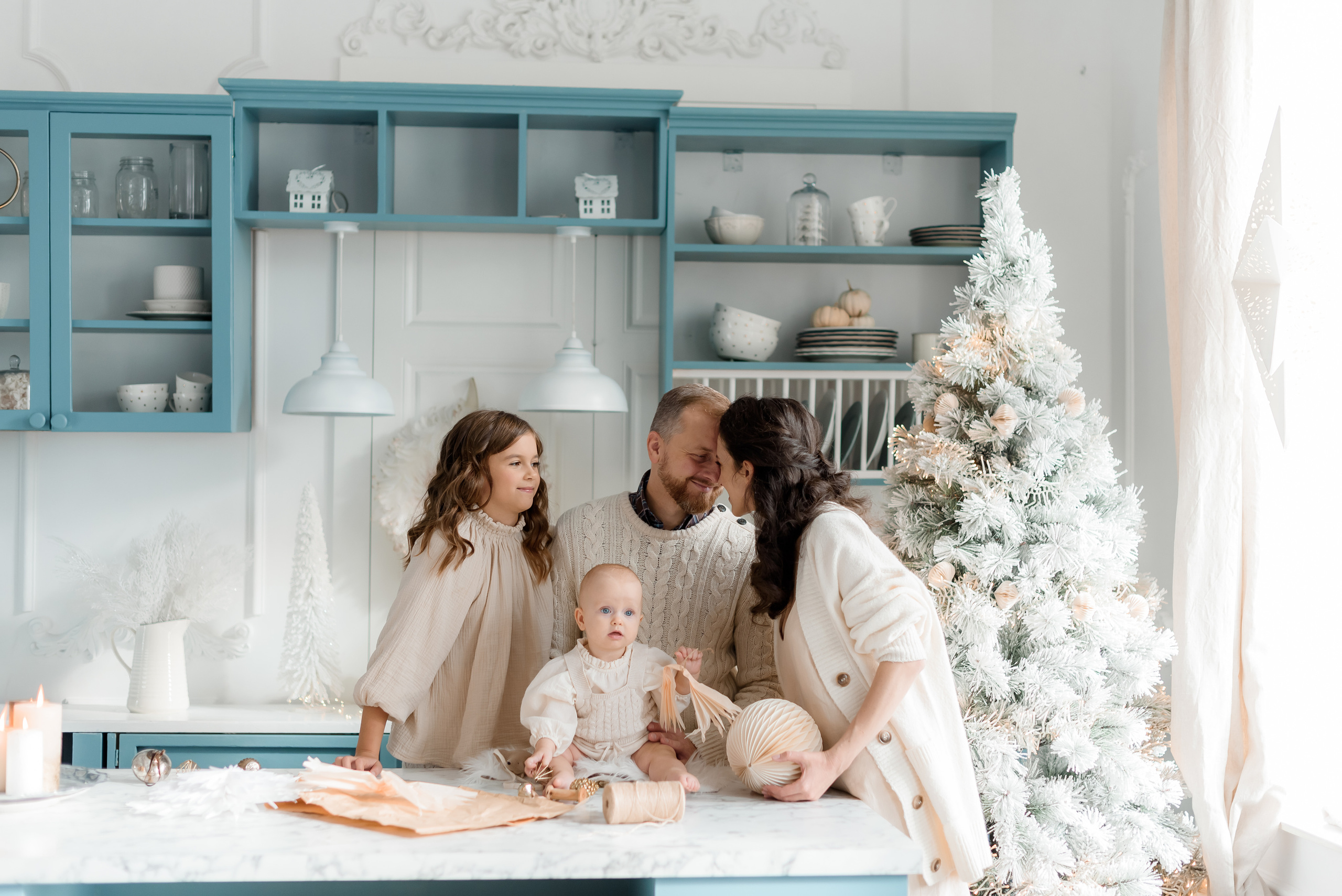 Новорічна сімейна зйомка. МонохромСтудио. Сімейний та дитячий фотограф в Києві та Ірпені Тетяна Чайка