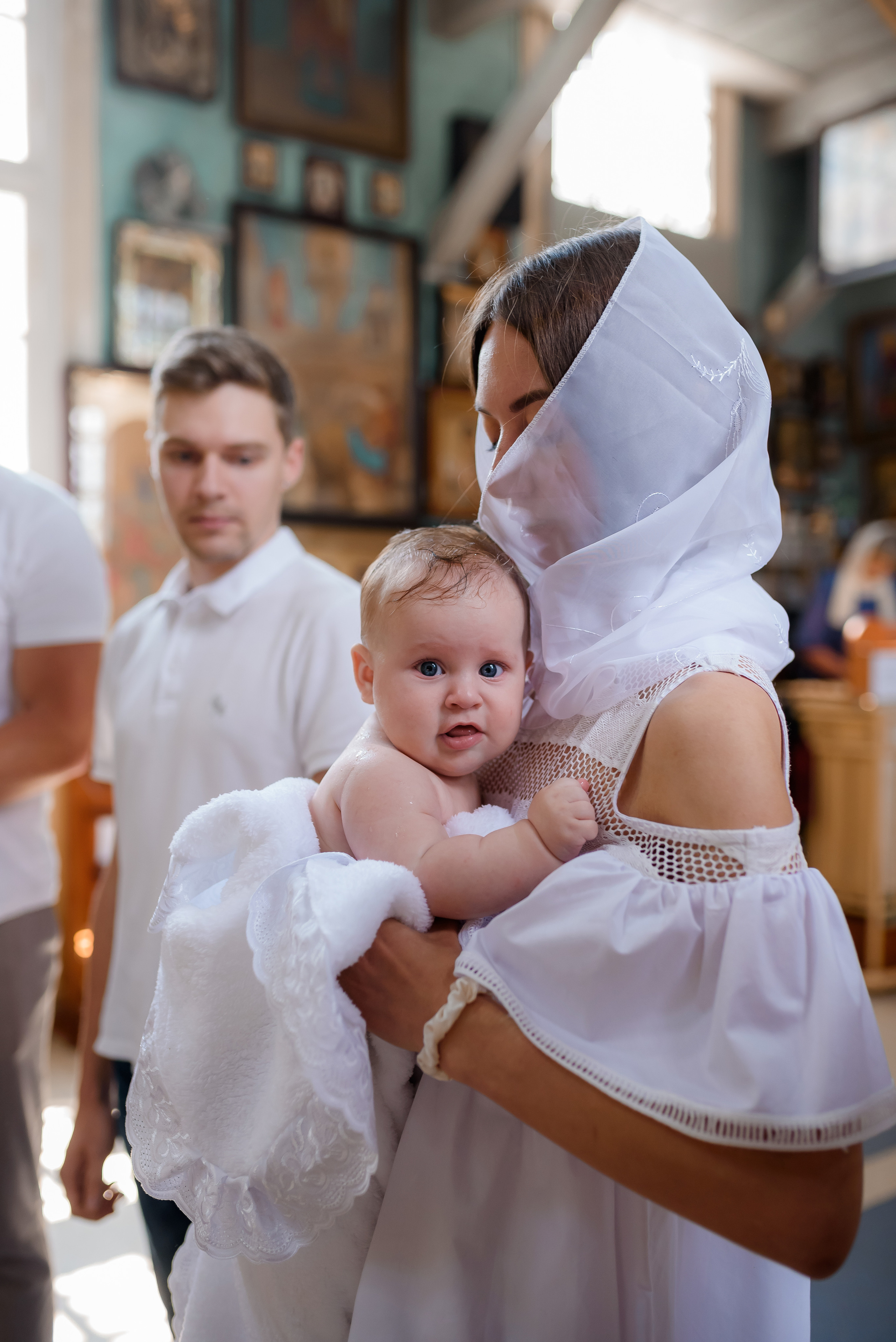 Хрещення Емми. Свято-Троїцька Церква м.Ірпінь. Сімейний та дитячий фотограф в Києві та Ірпені Тетяна Чайка
