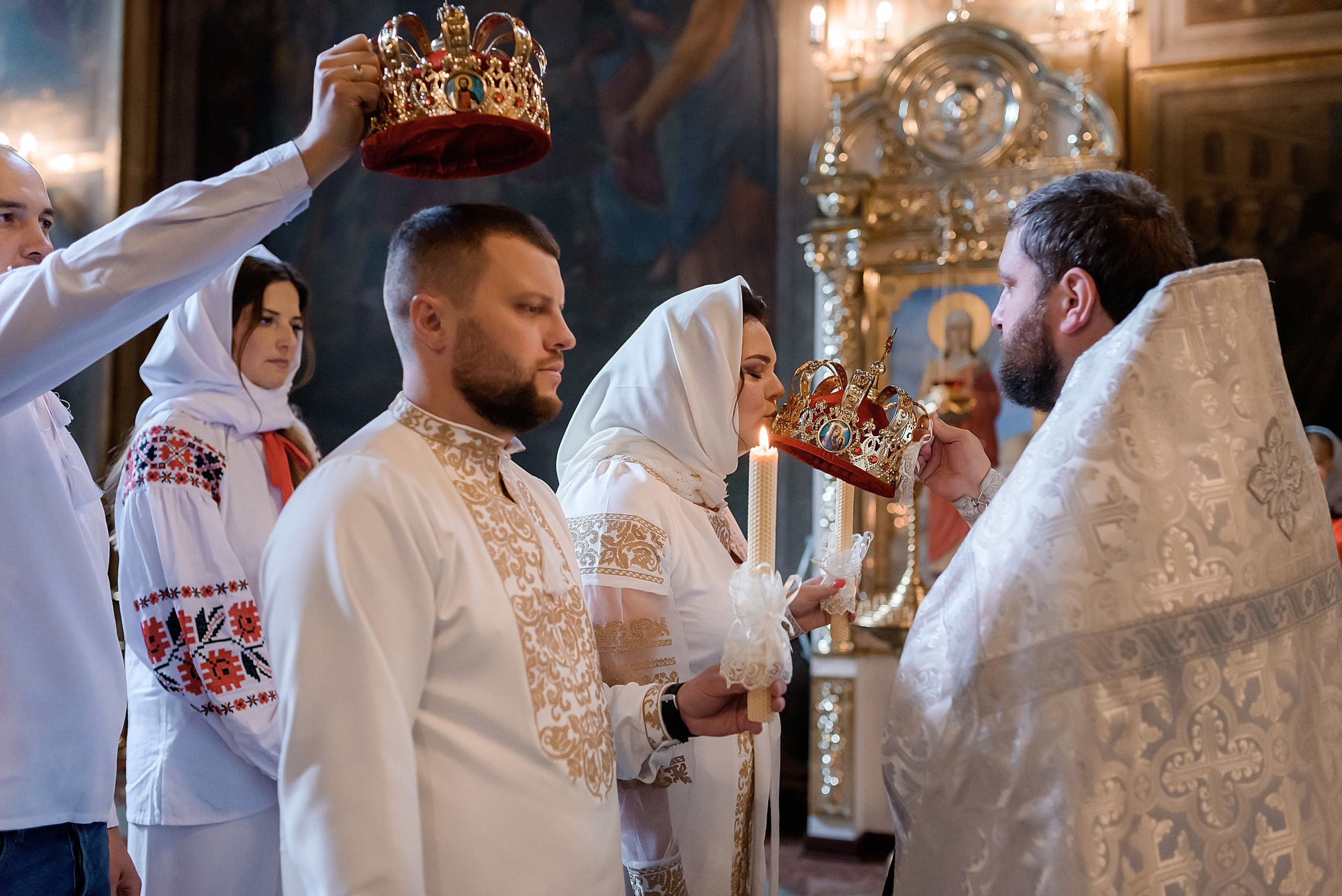 Вінчання Катерини та Артема. Михайлівський собор. Сімейний та дитячий фотограф в Києві та Ірпені Тетяна Чайка