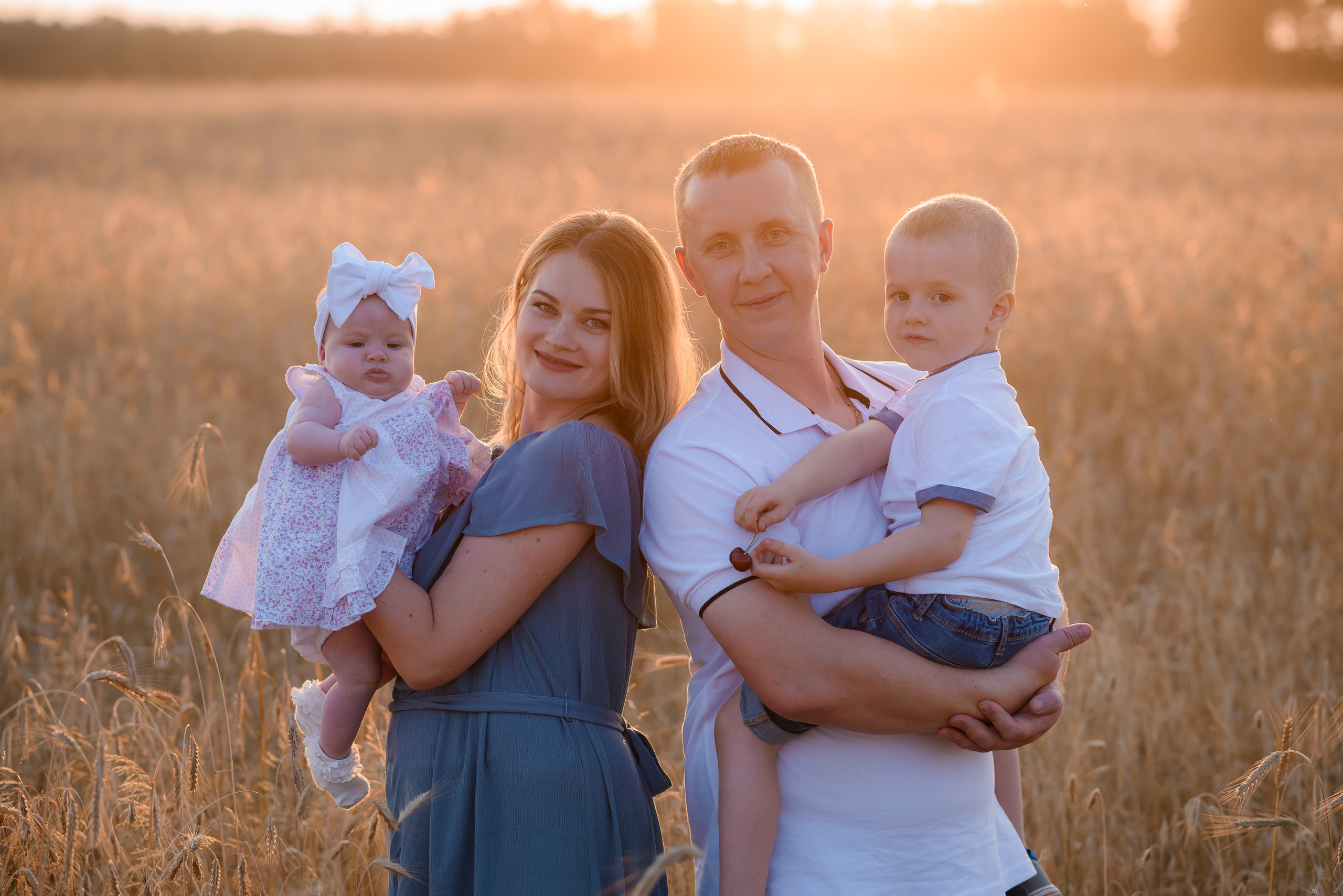 Валерія з родиною. Сімейний та дитячий фотограф в Києві та Ірпені Тетяна Чайка