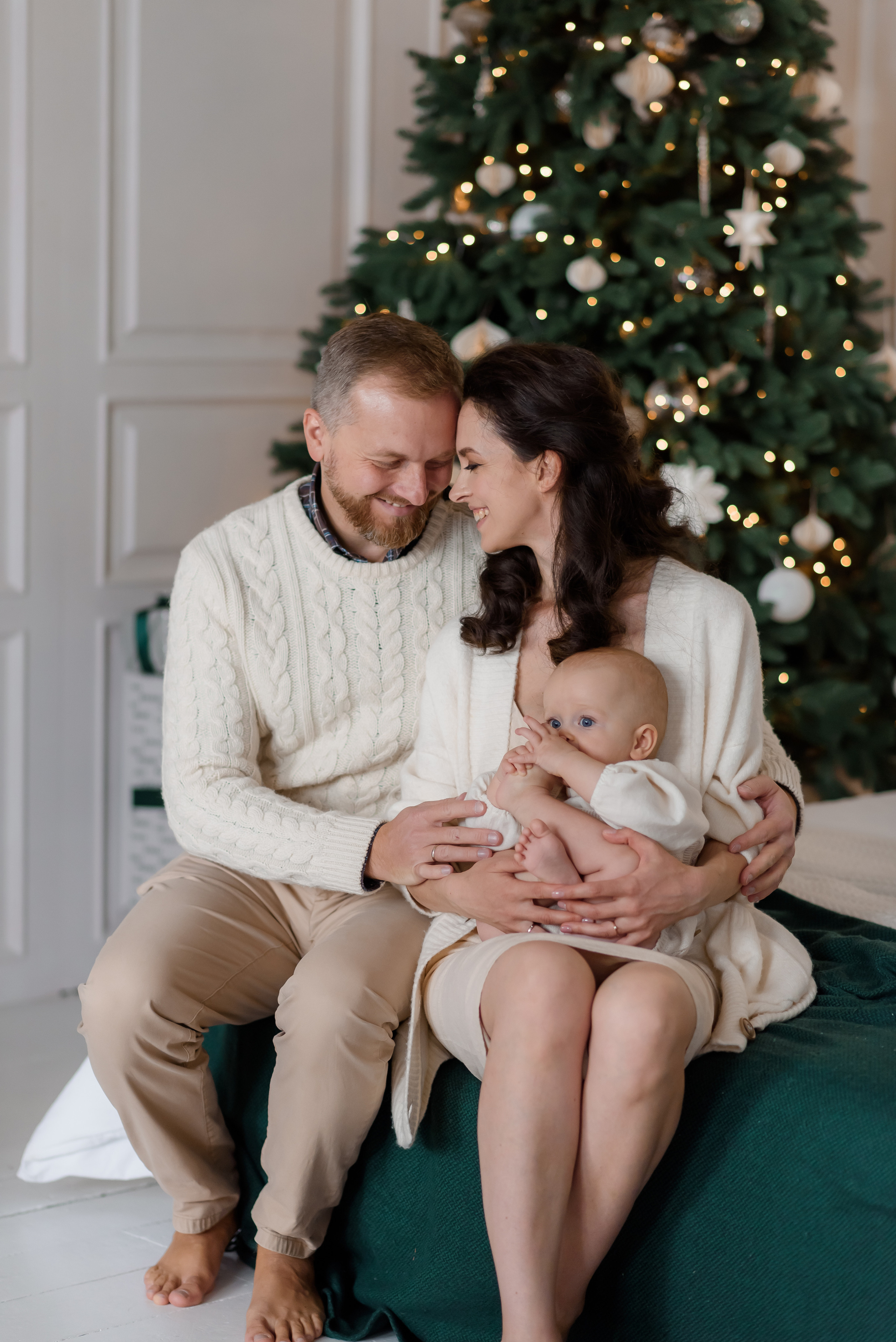 Новорічна сімейна зйомка. МонохромСтудио. Сімейний та дитячий фотограф в Києві та Ірпені Тетяна Чайка